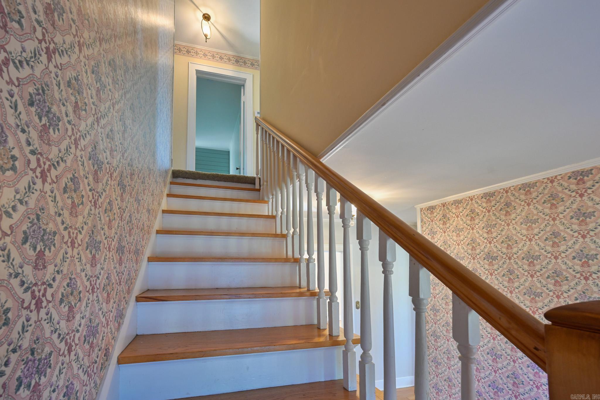 Halls Second - Residential