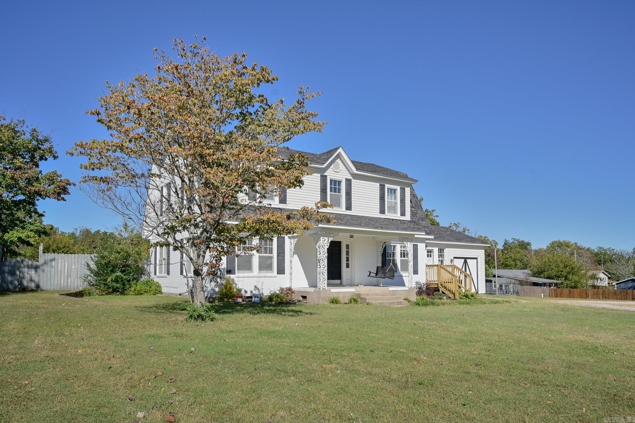 Halls Second - Residential