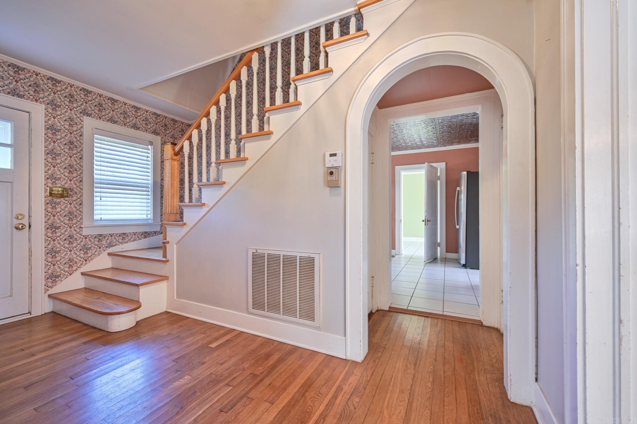 Halls Second - Residential