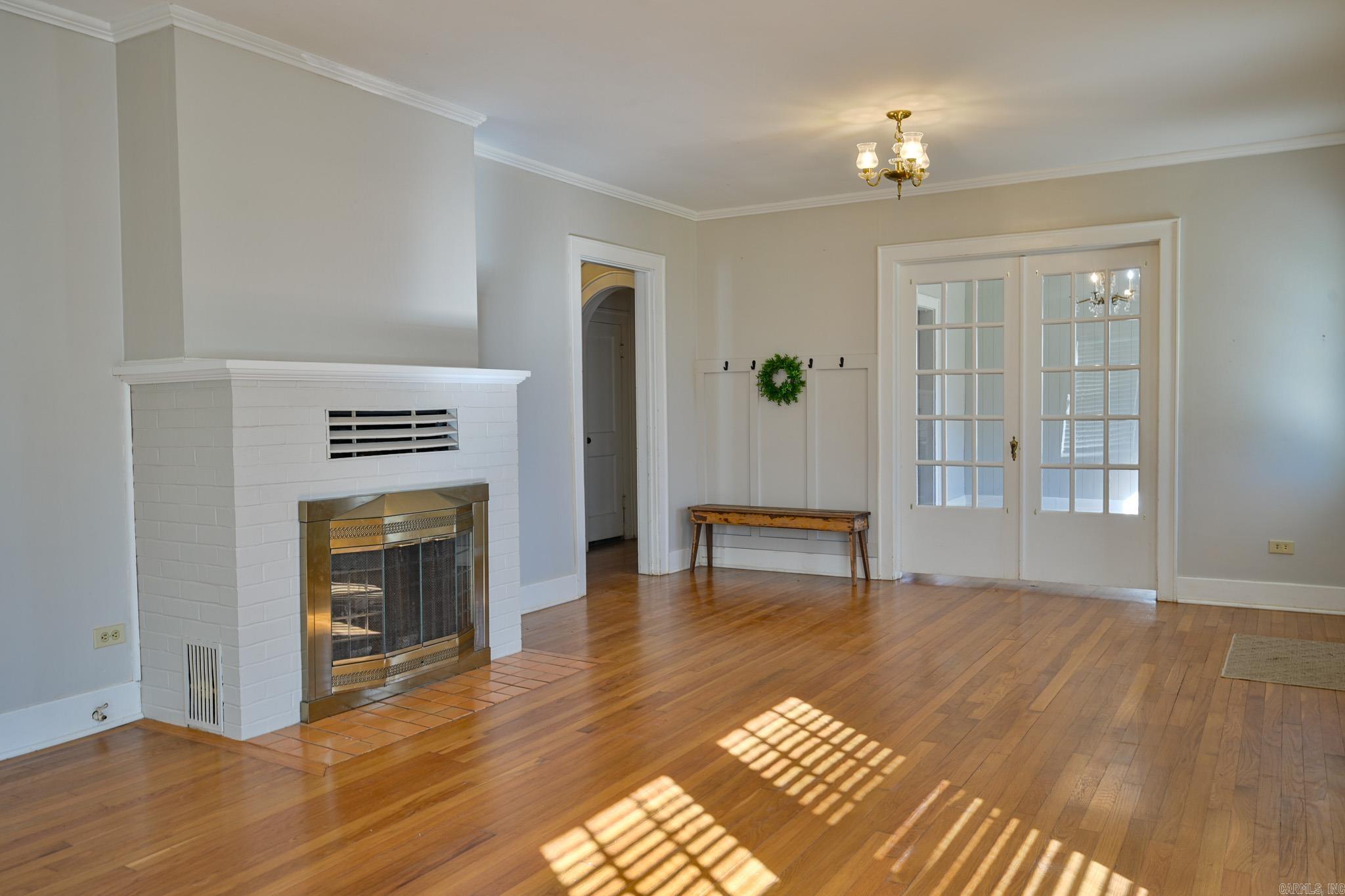 Halls Second - Residential