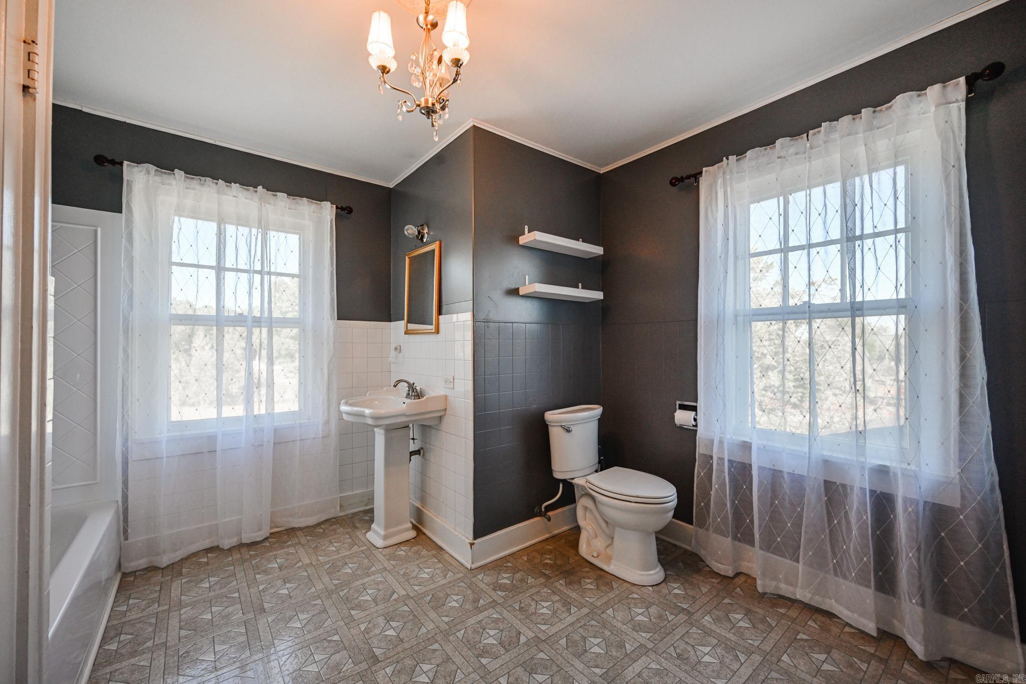 Halls Second - Residential