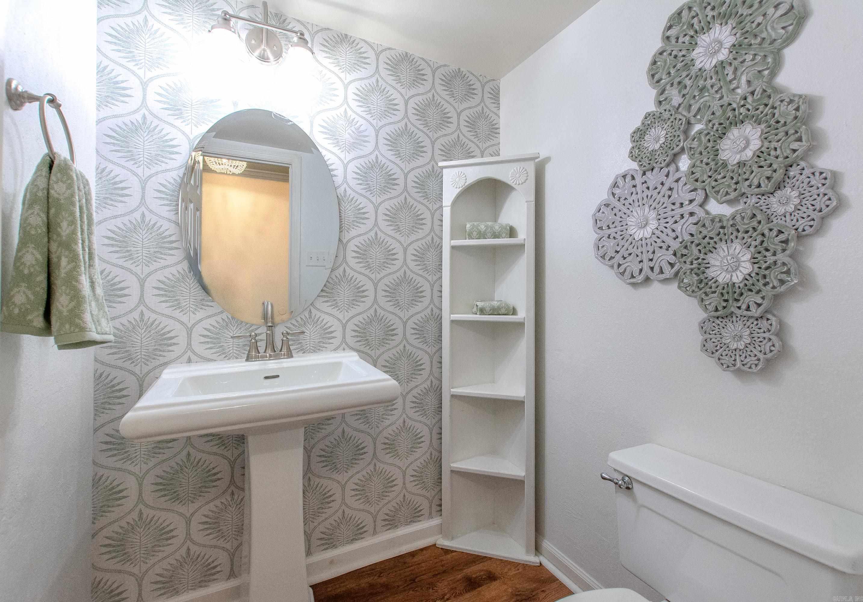 KINGSBRIDGE TWNHSE - Residential