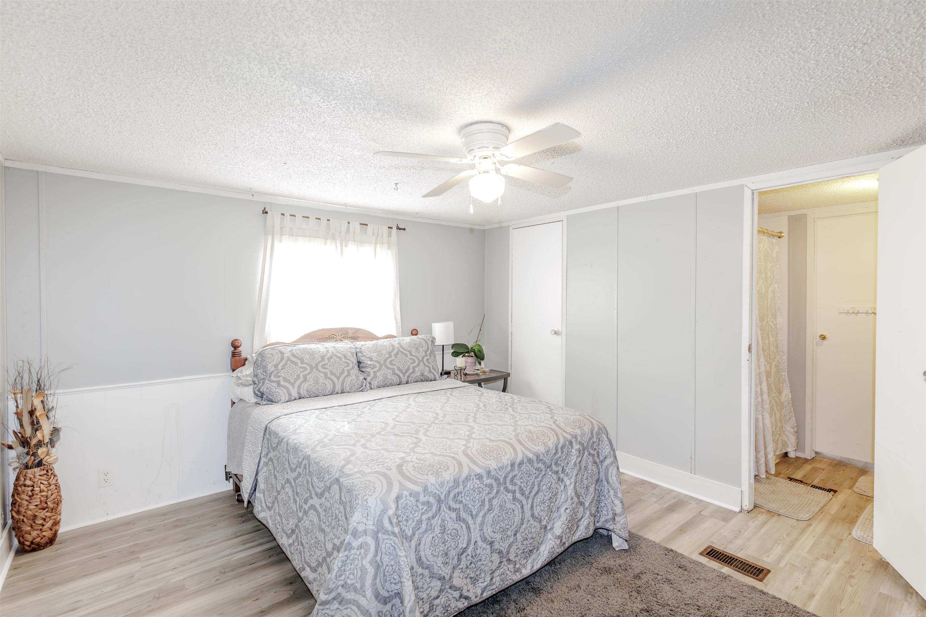 HUNTERS RUN - Residential