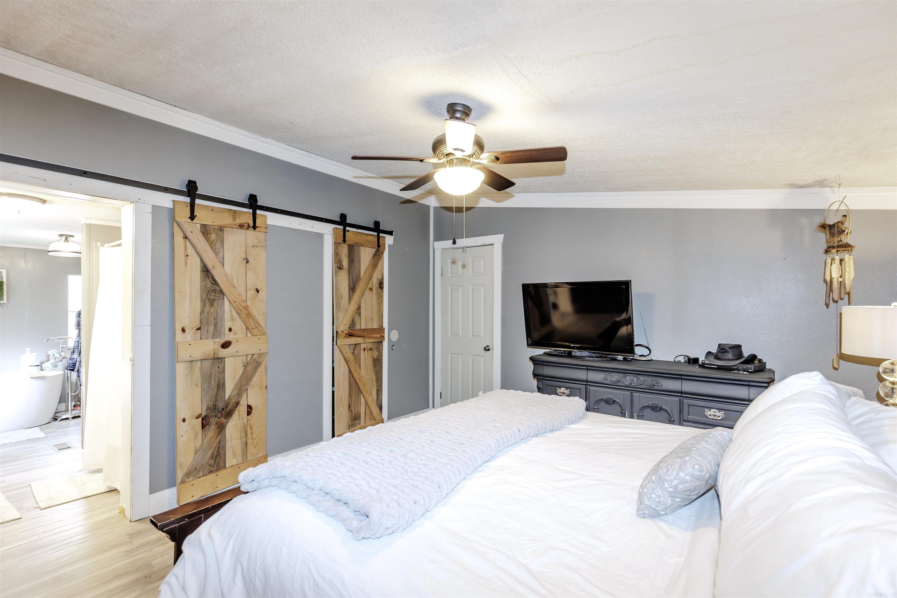 HUNTERS RUN - Residential