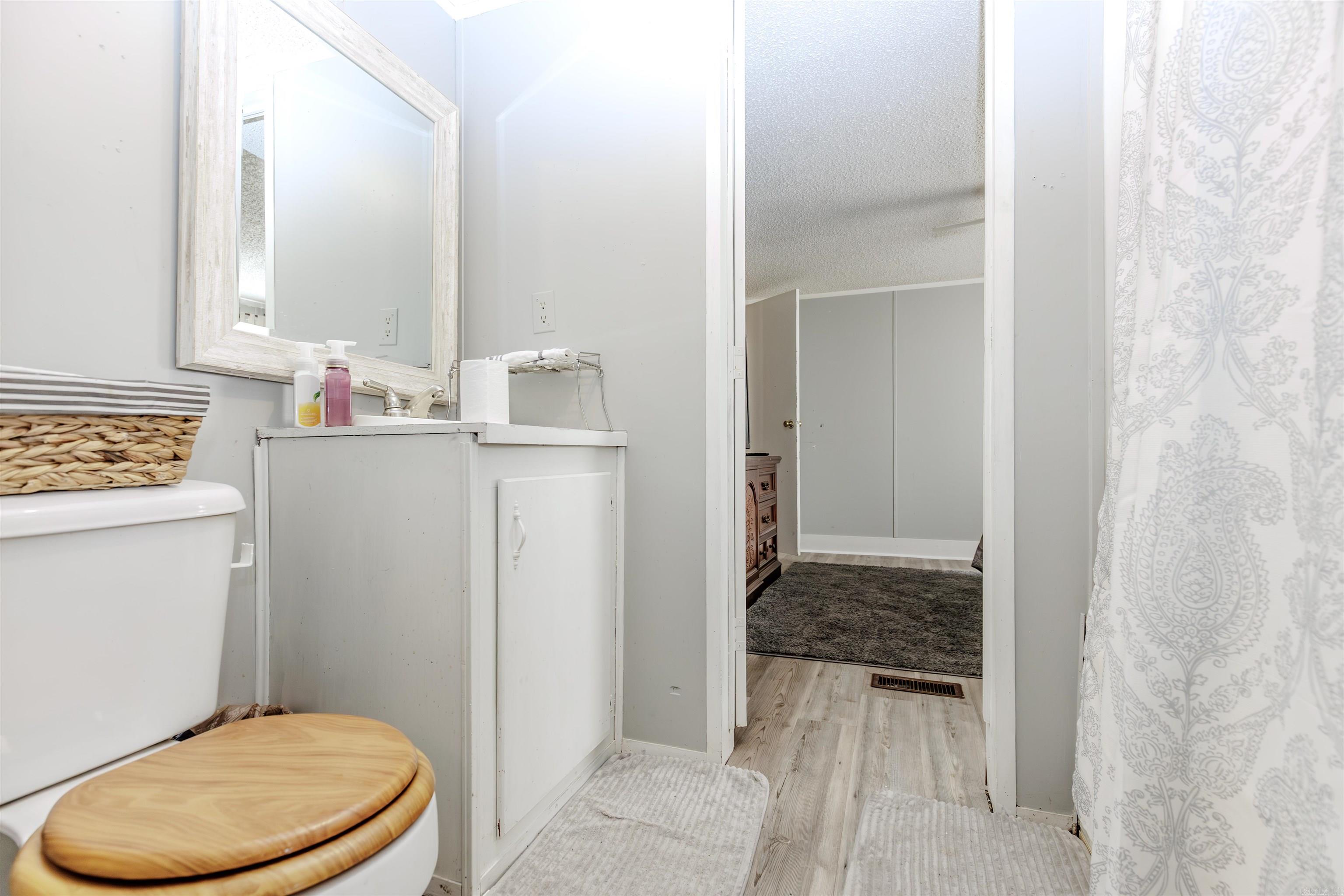 HUNTERS RUN - Residential