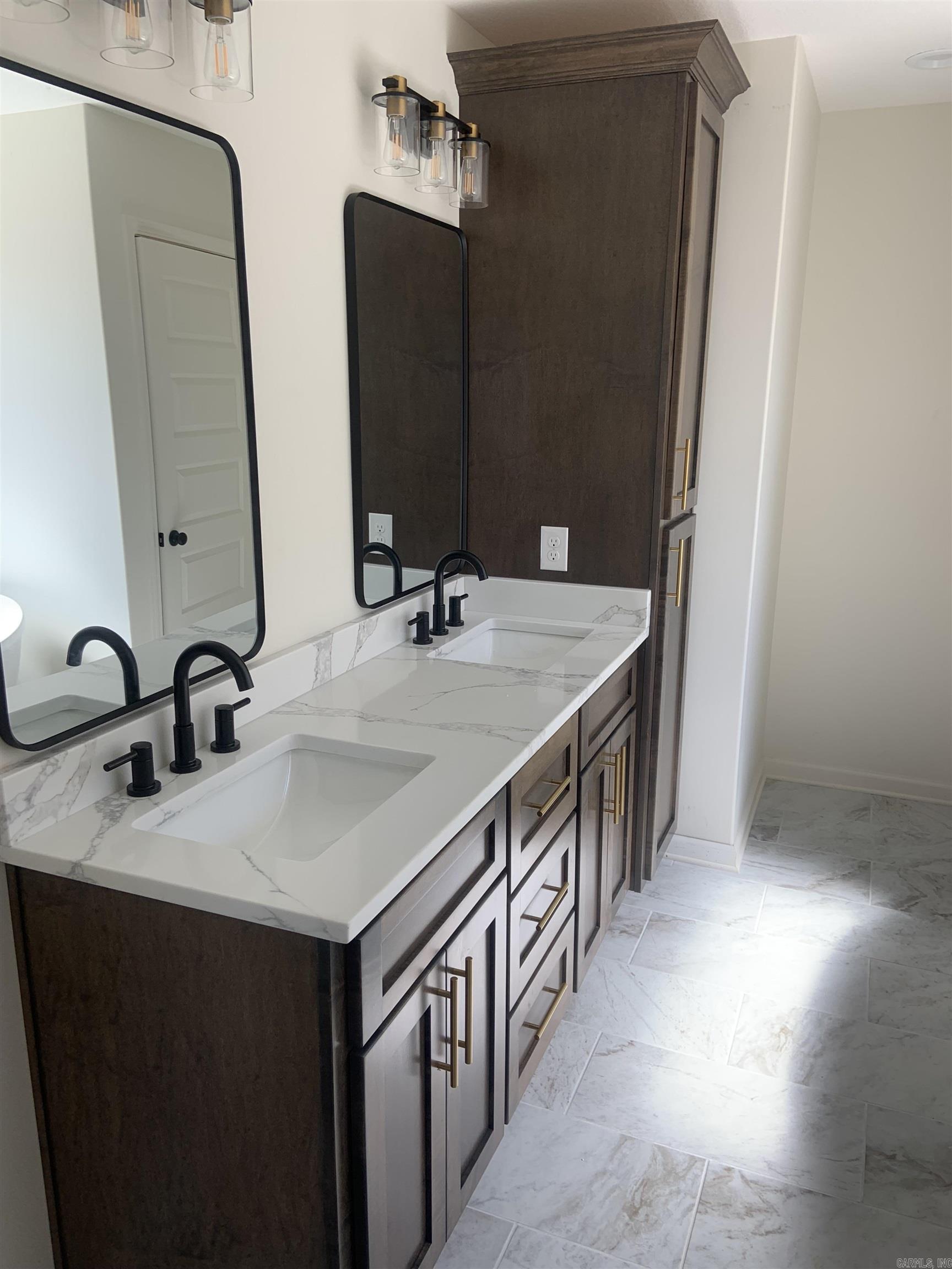 SILO RIDGE ESTATES - Residential