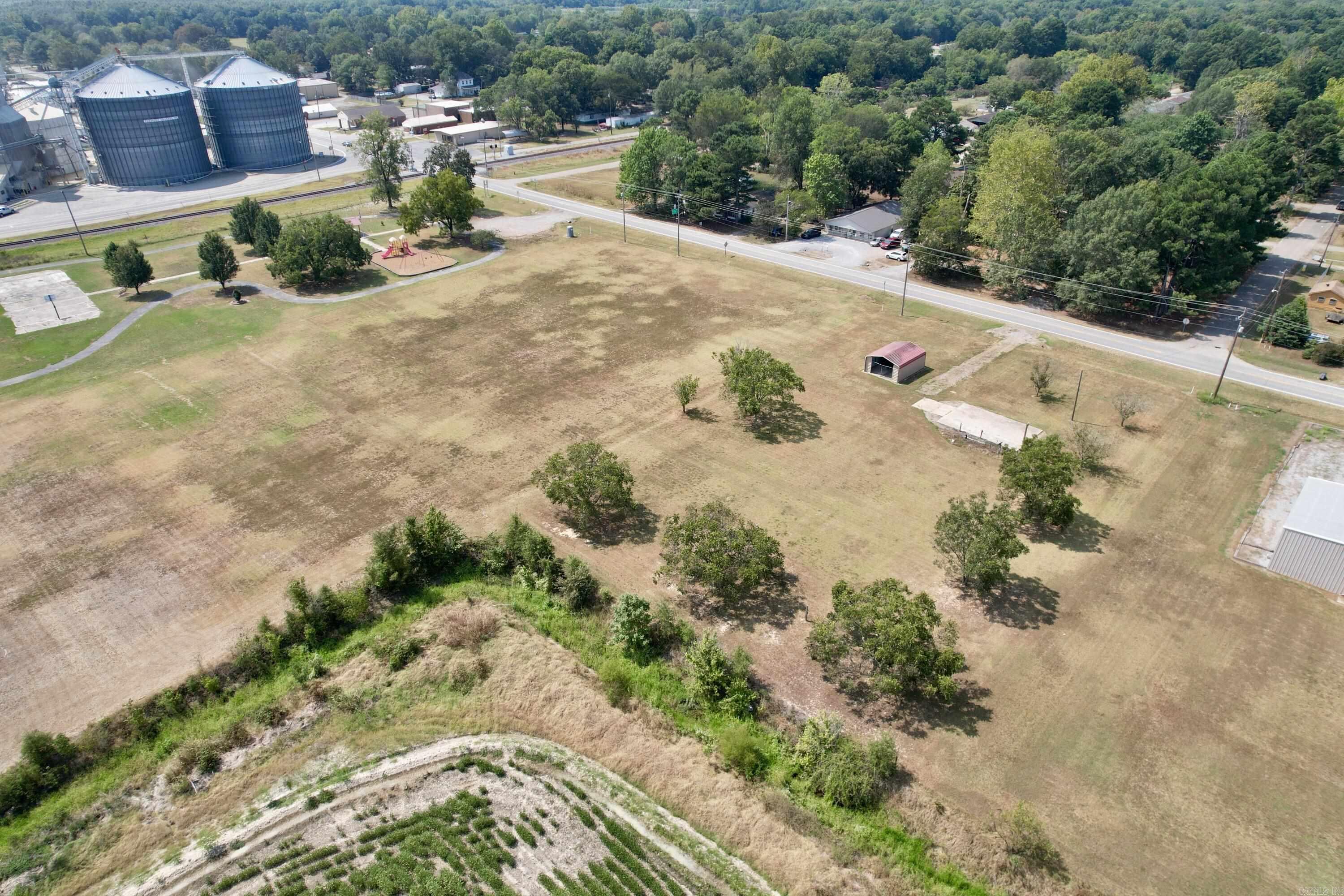 Metes & Bounds - Land