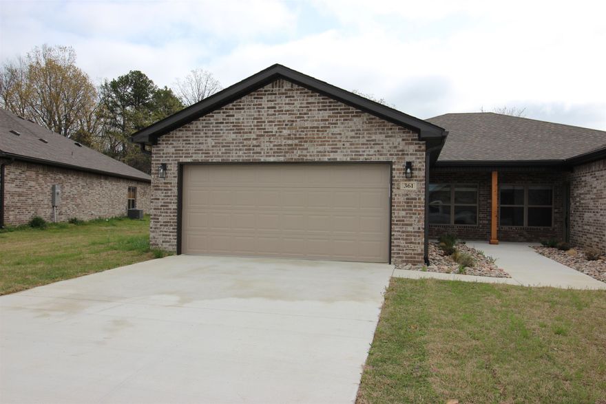 New Build Brick Duplex in Mtn. Home AR.