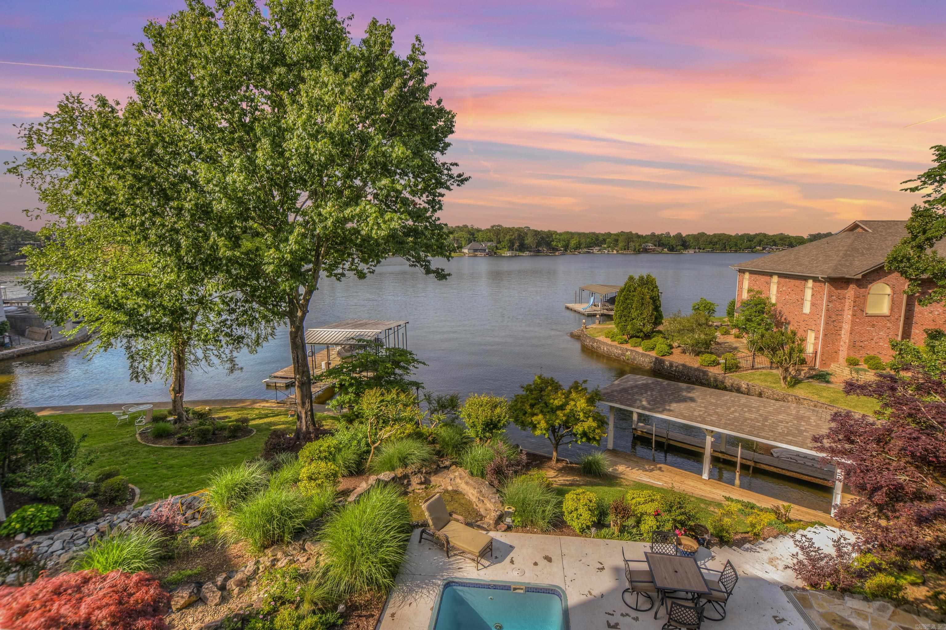 Driftwood Point - Residential