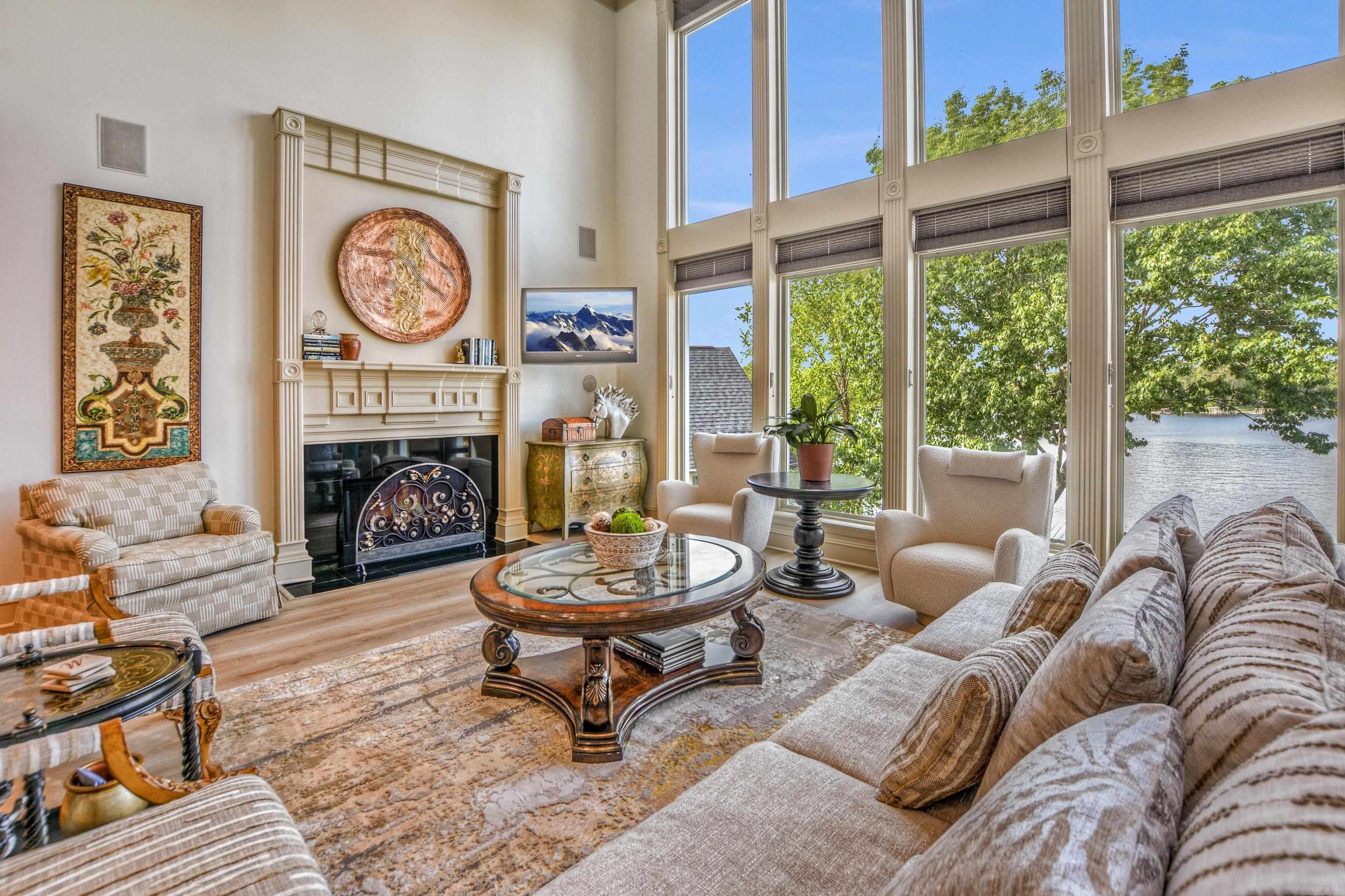 Driftwood Point - Residential