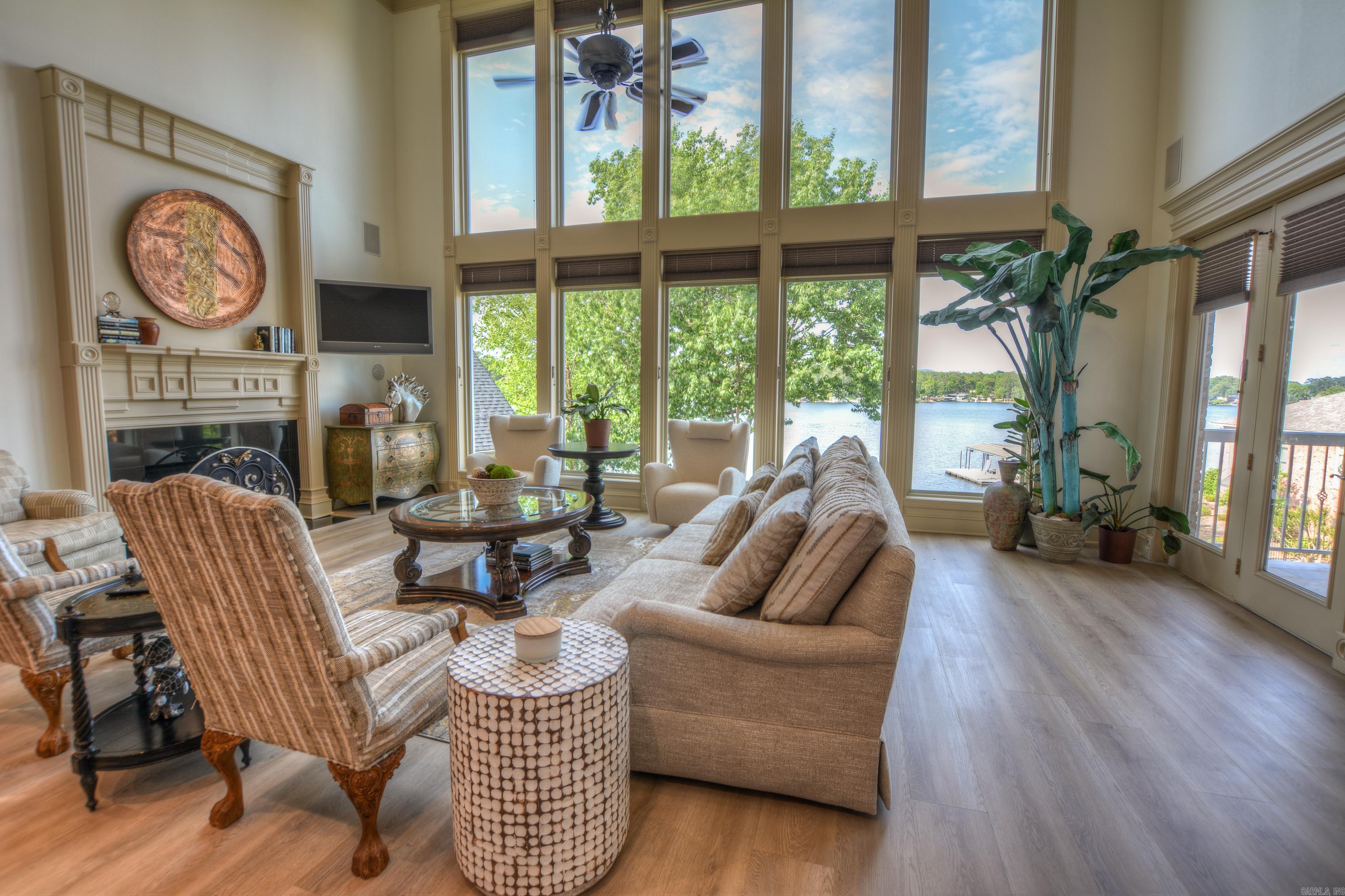 Driftwood Point - Residential