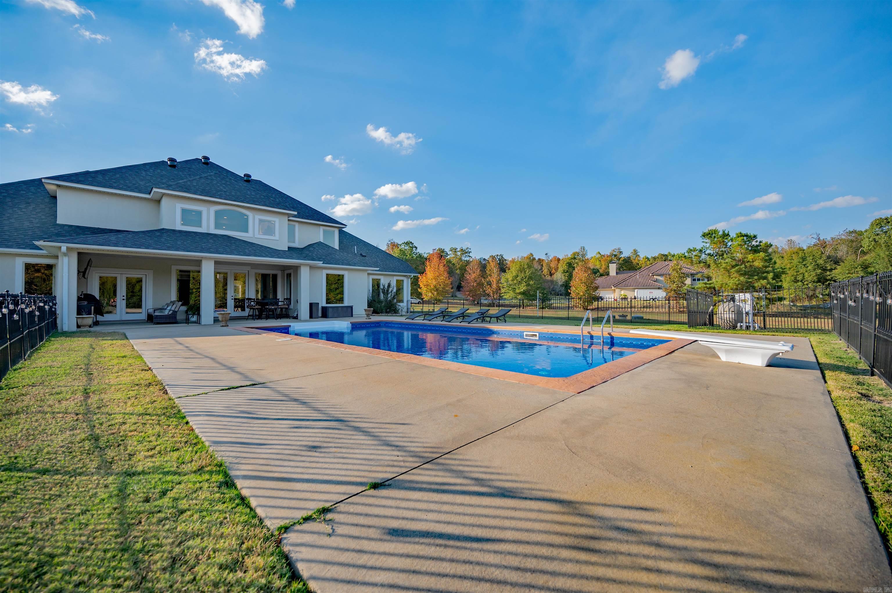 BELMONT ESTATES - Residential