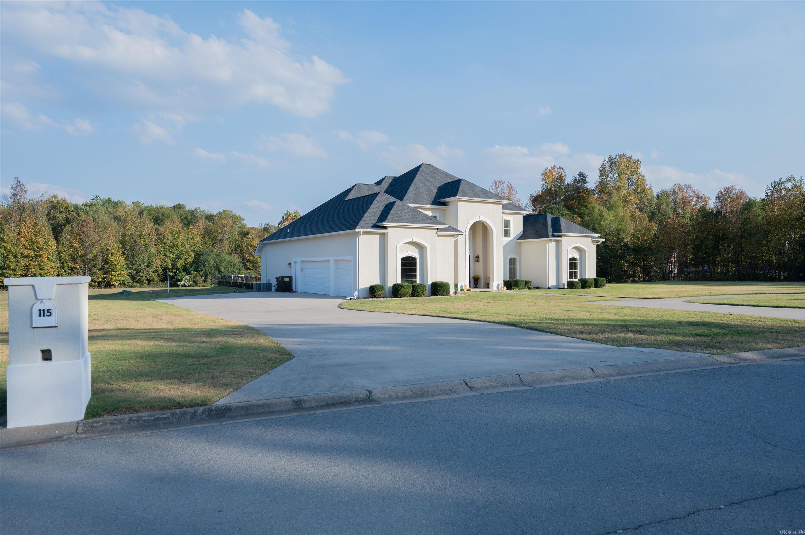 BELMONT ESTATES - Residential