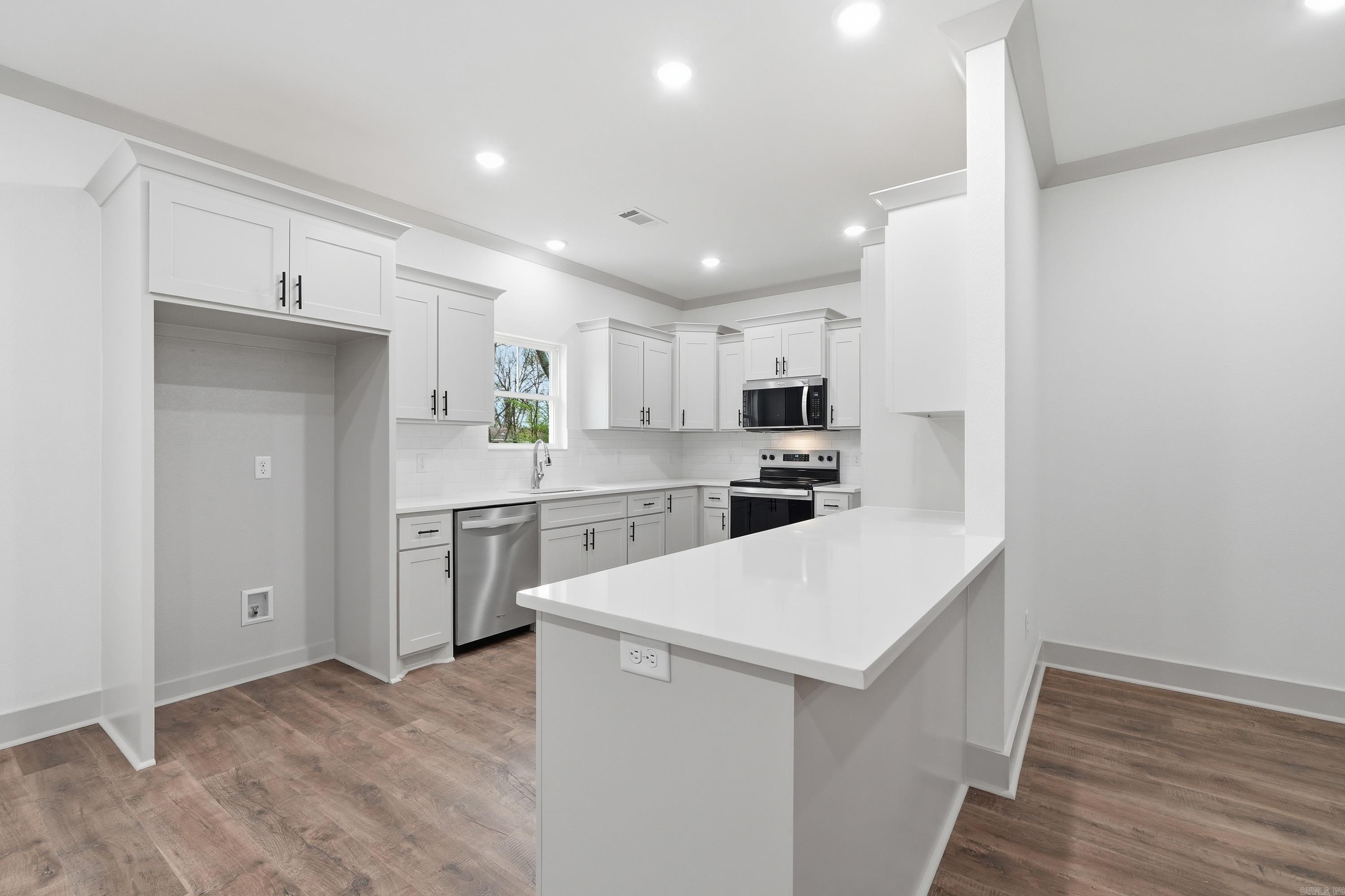 CLIFTONS ADDN - Residential