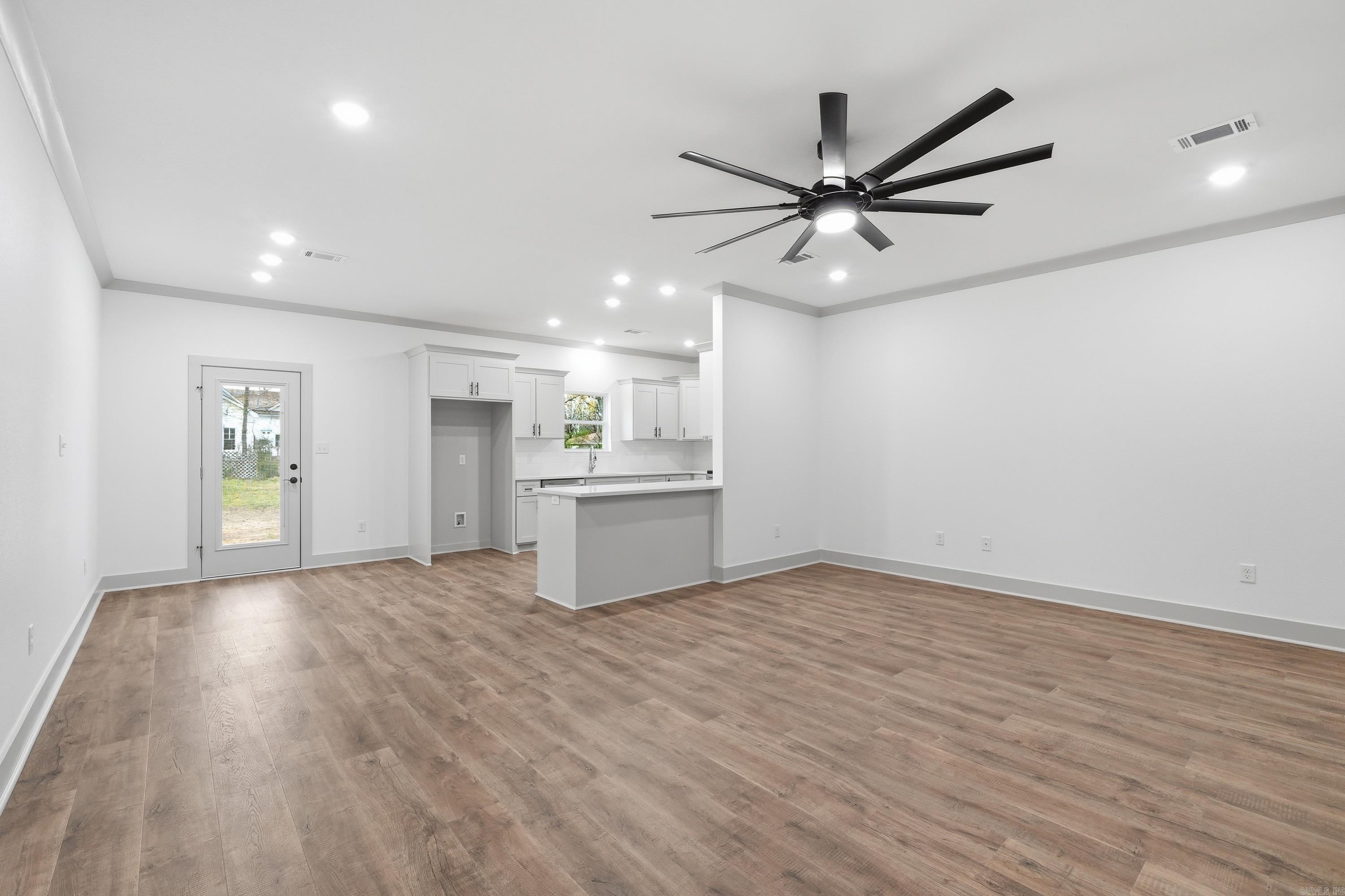 CLIFTONS ADDN - Residential