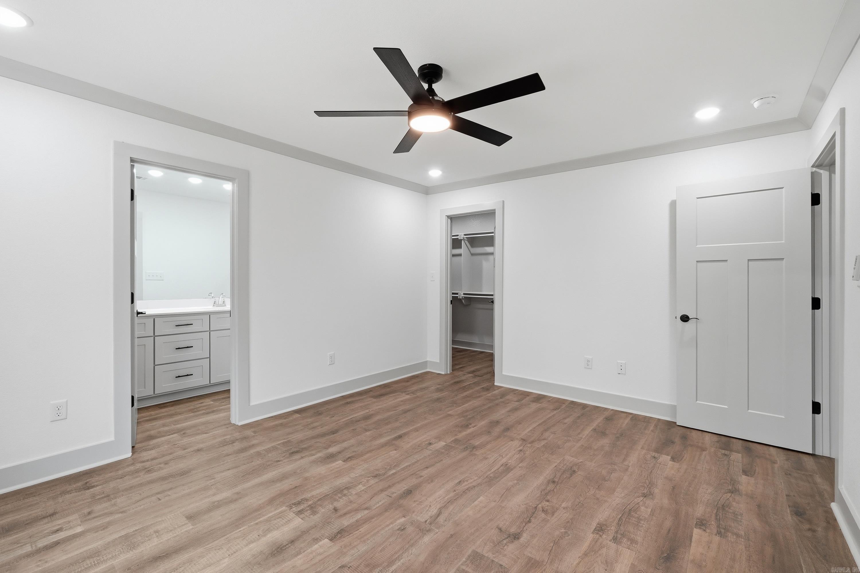 CLIFTONS ADDN - Residential