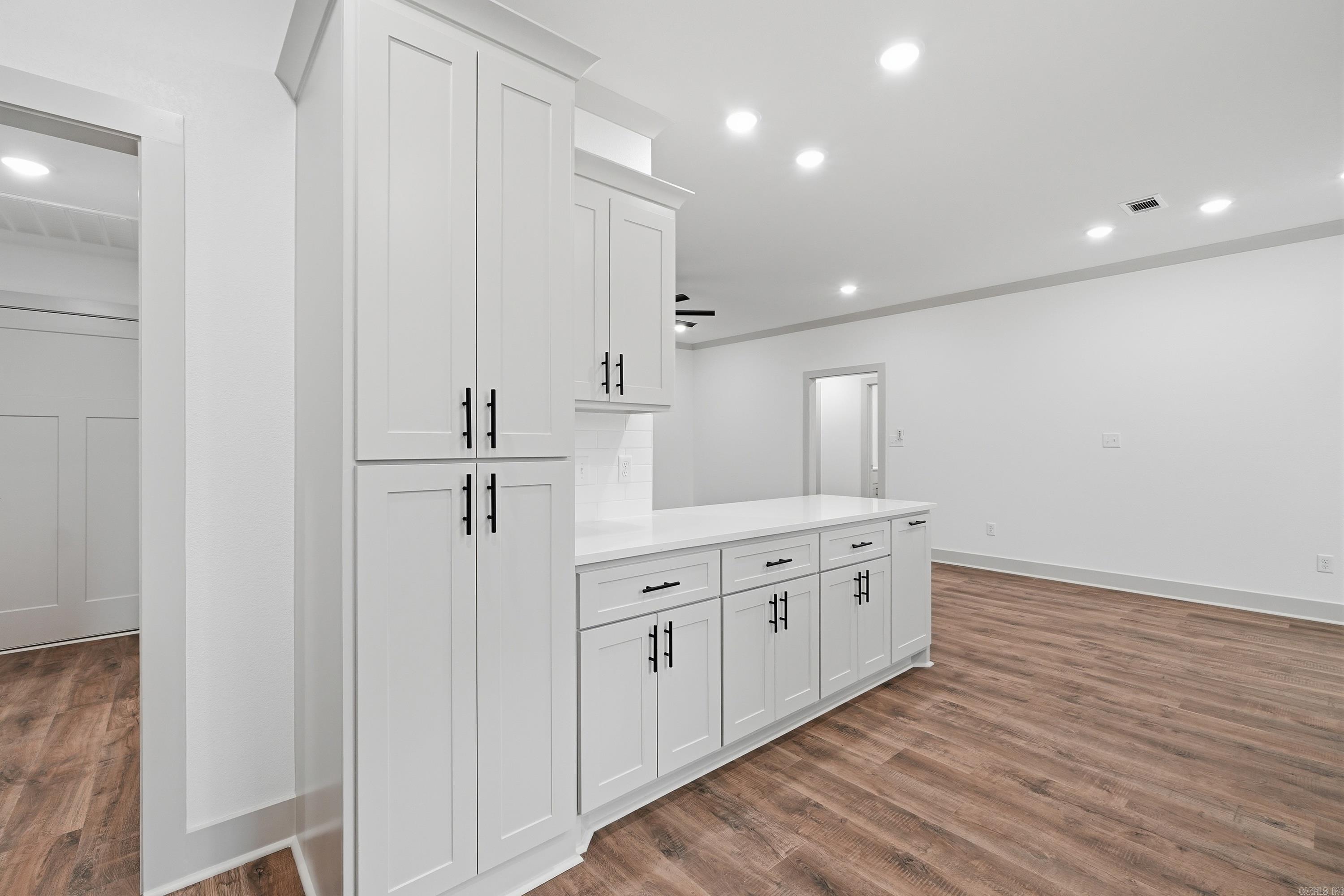 CLIFTONS ADDN - Residential