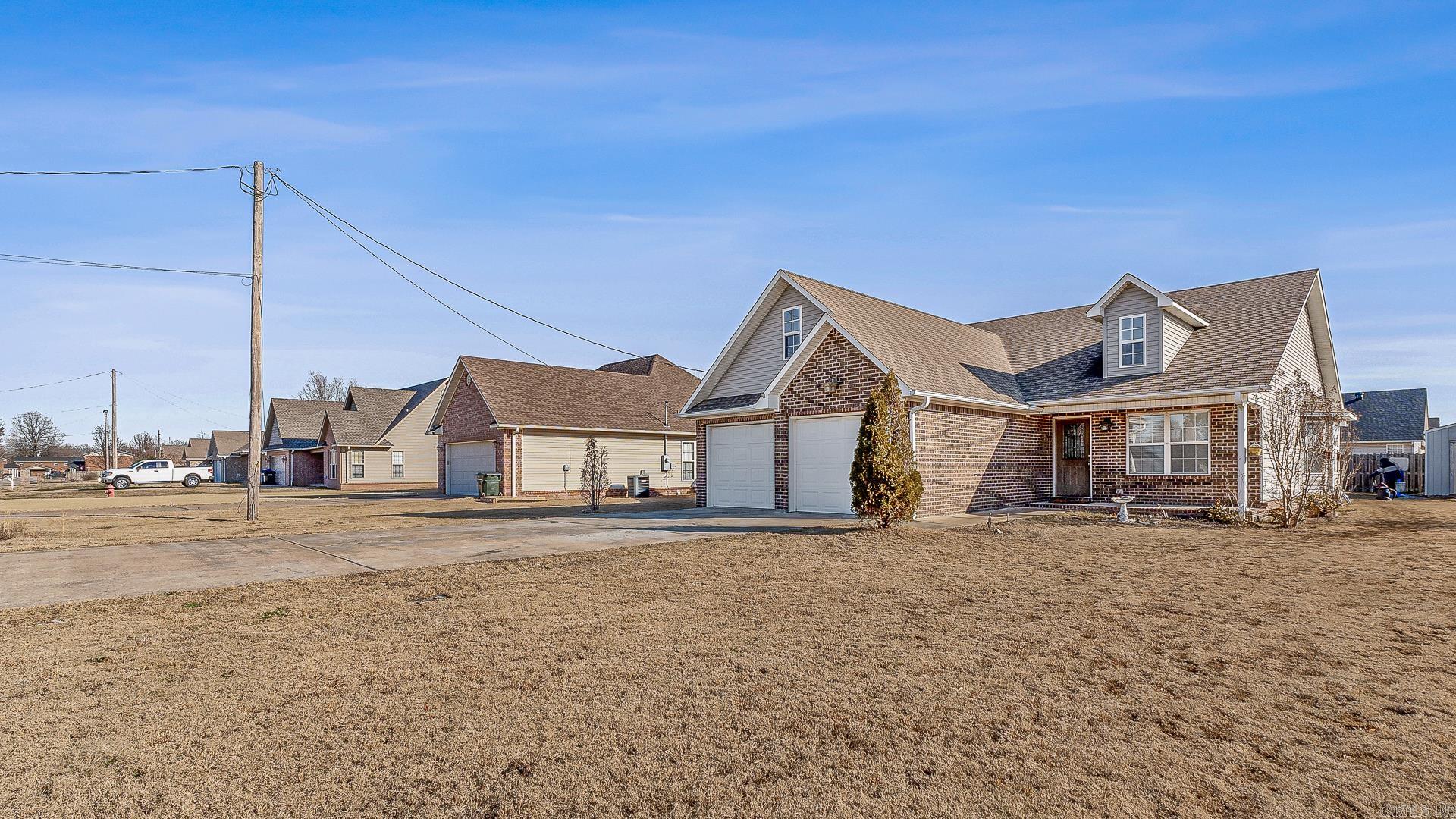 LEN-FORD VILLAGE - Residential