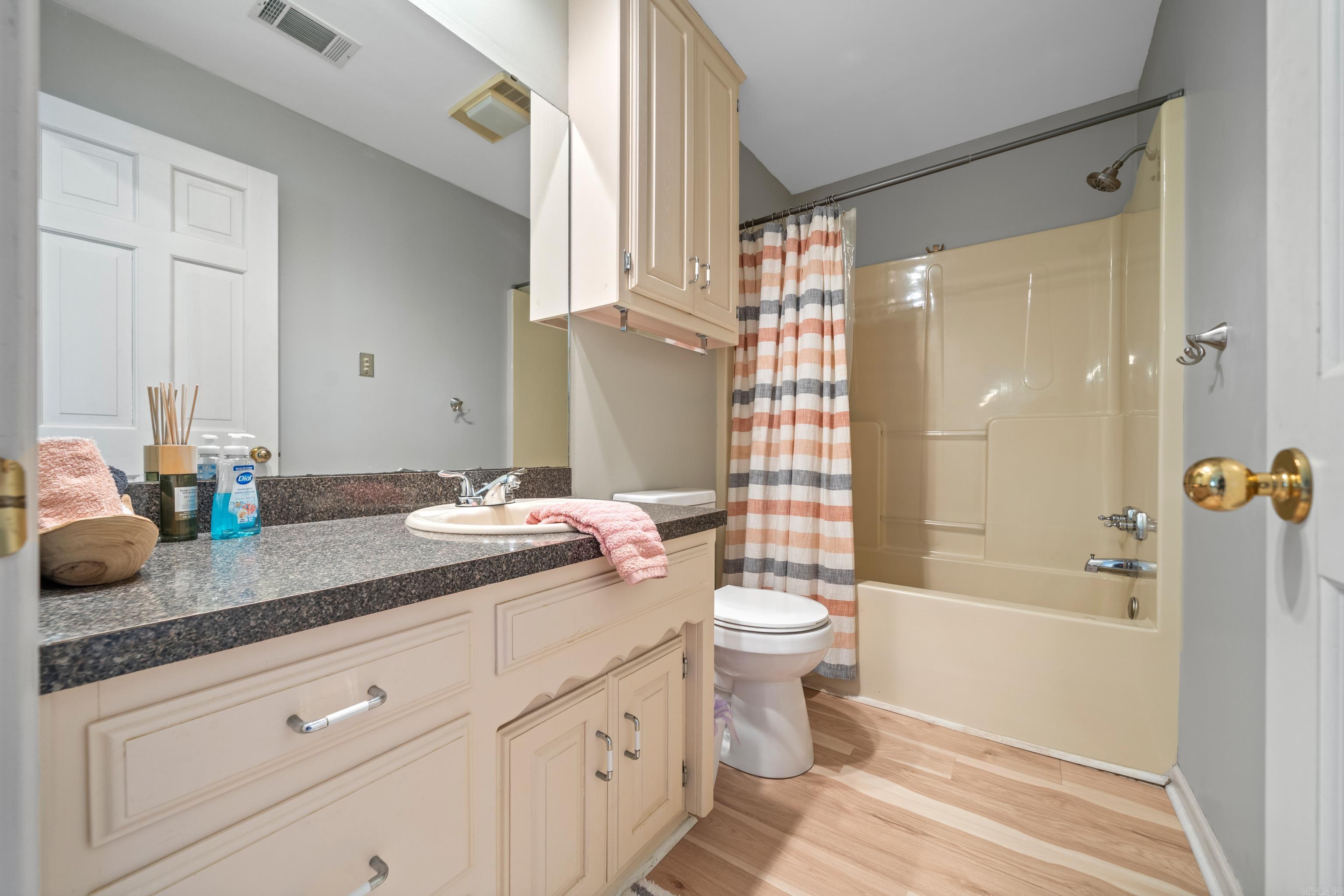 TANGLEWOOD - Residential