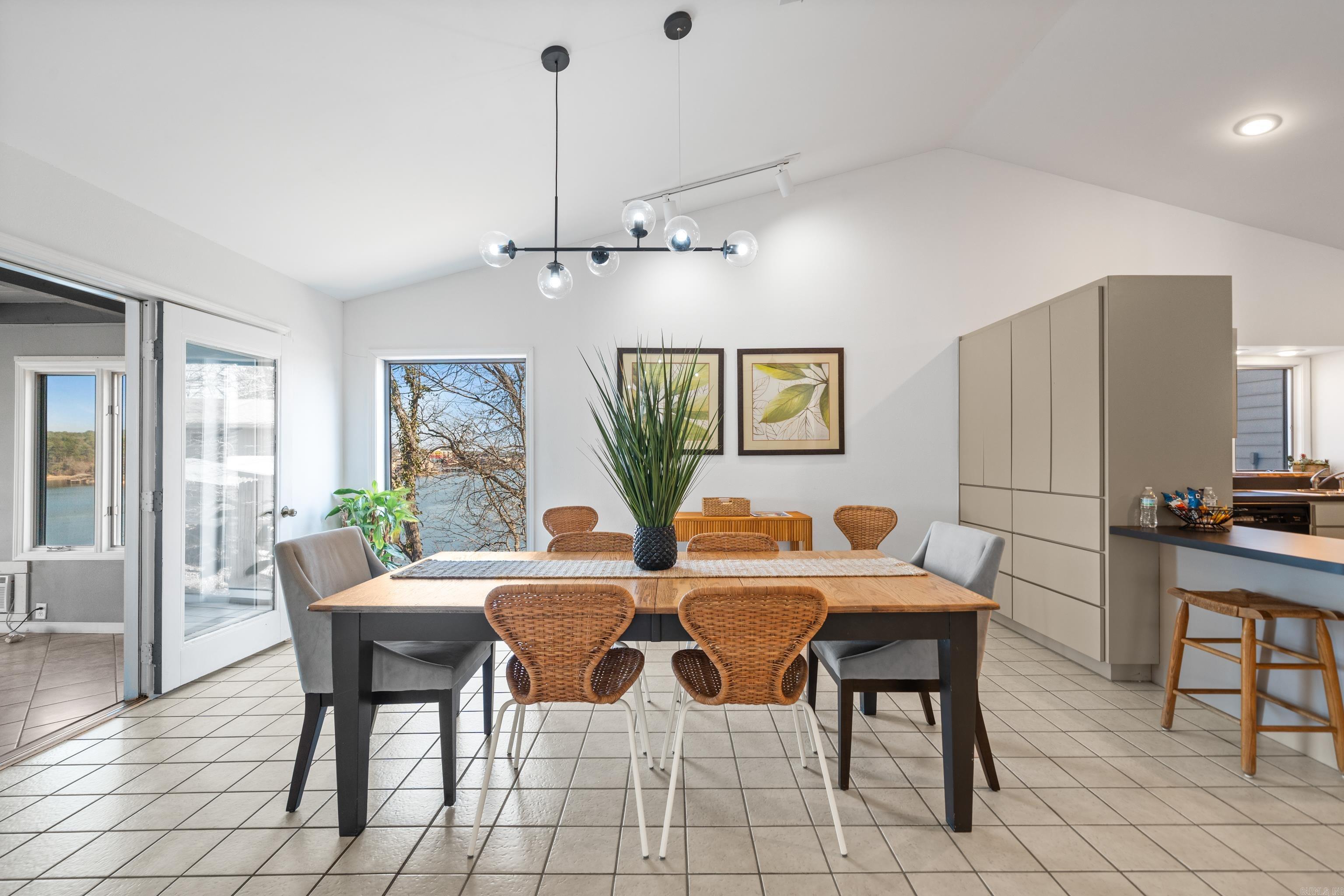 TANGLEWOOD - Residential