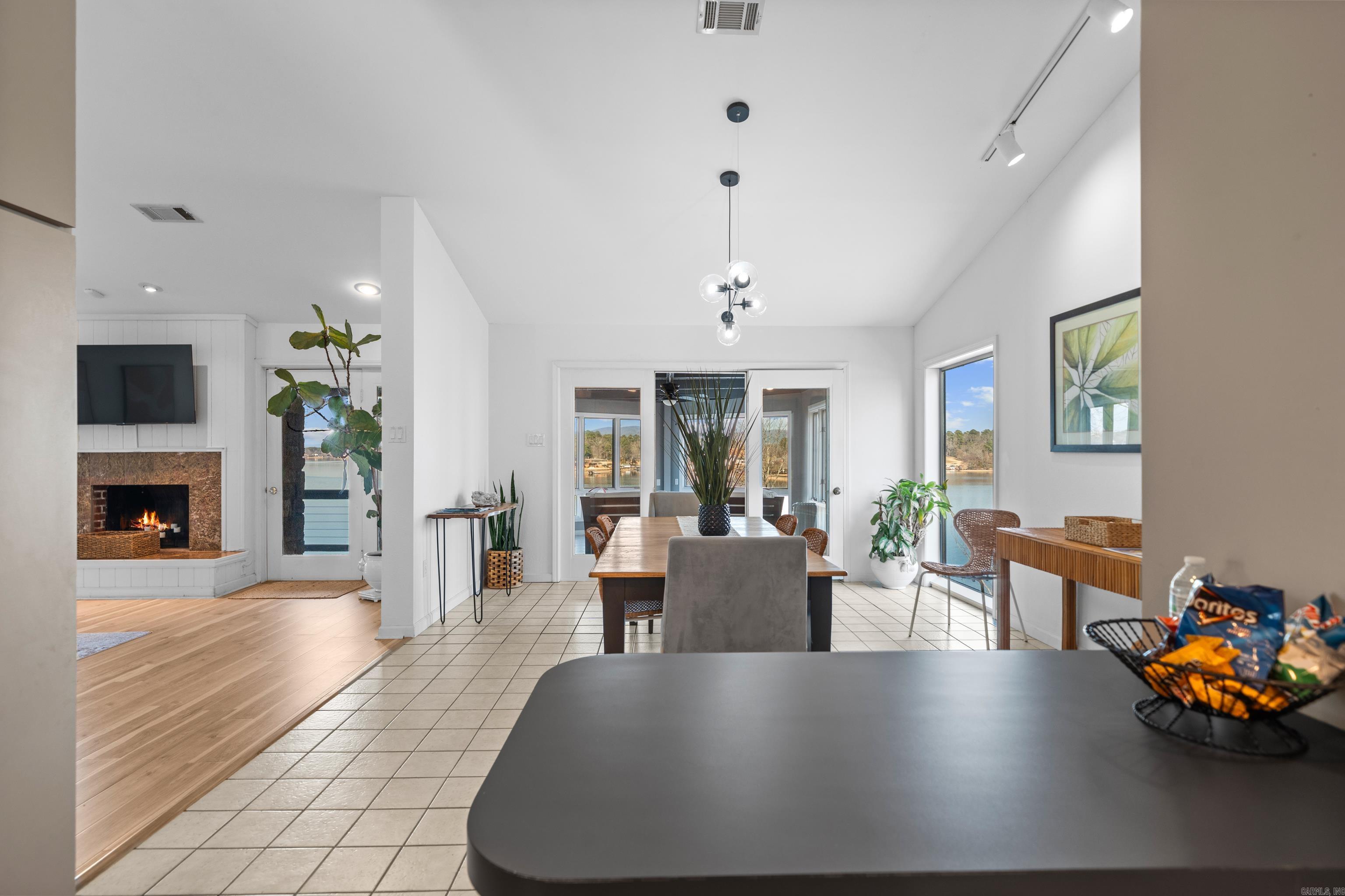 TANGLEWOOD - Residential