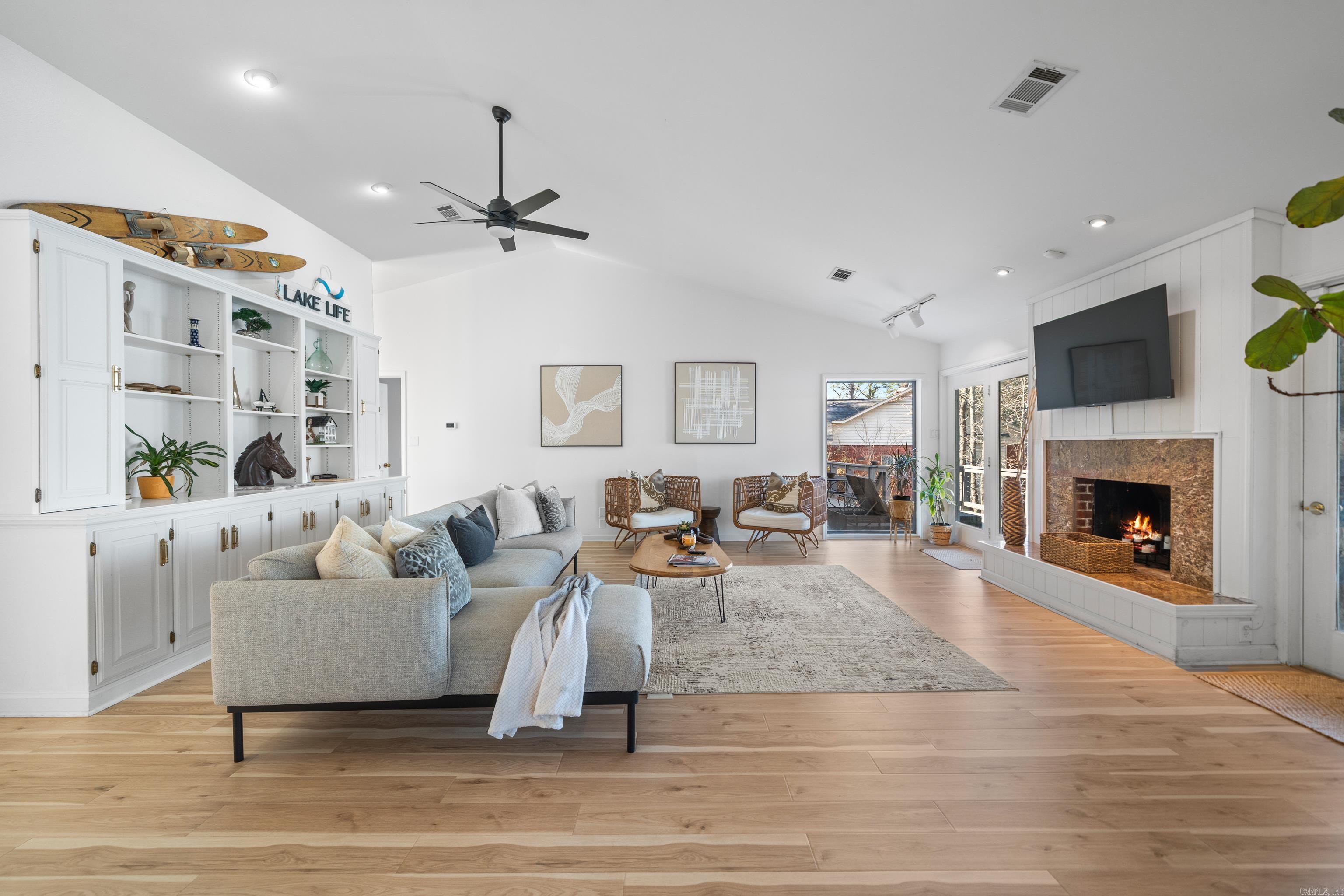 TANGLEWOOD - Residential