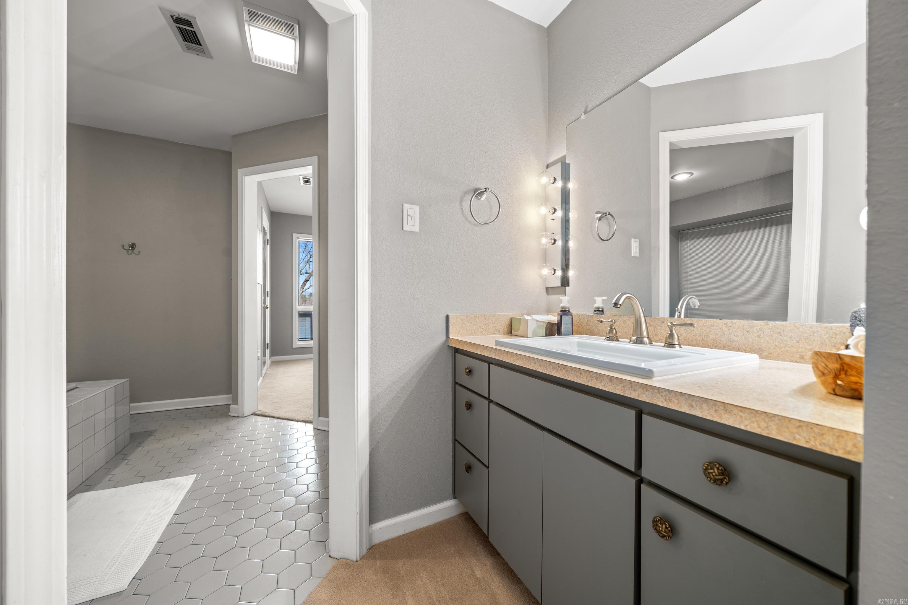 TANGLEWOOD - Residential