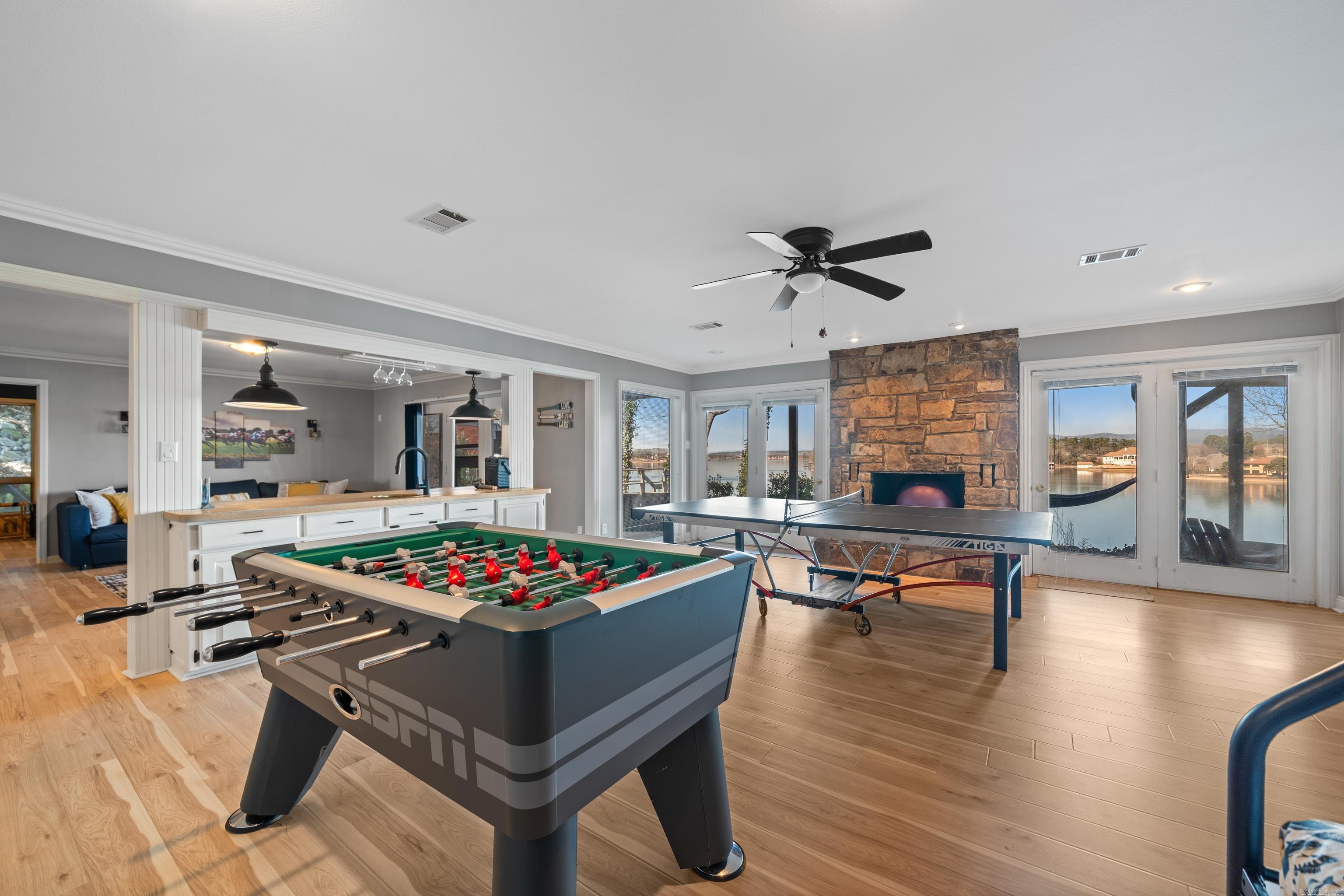 TANGLEWOOD - Residential