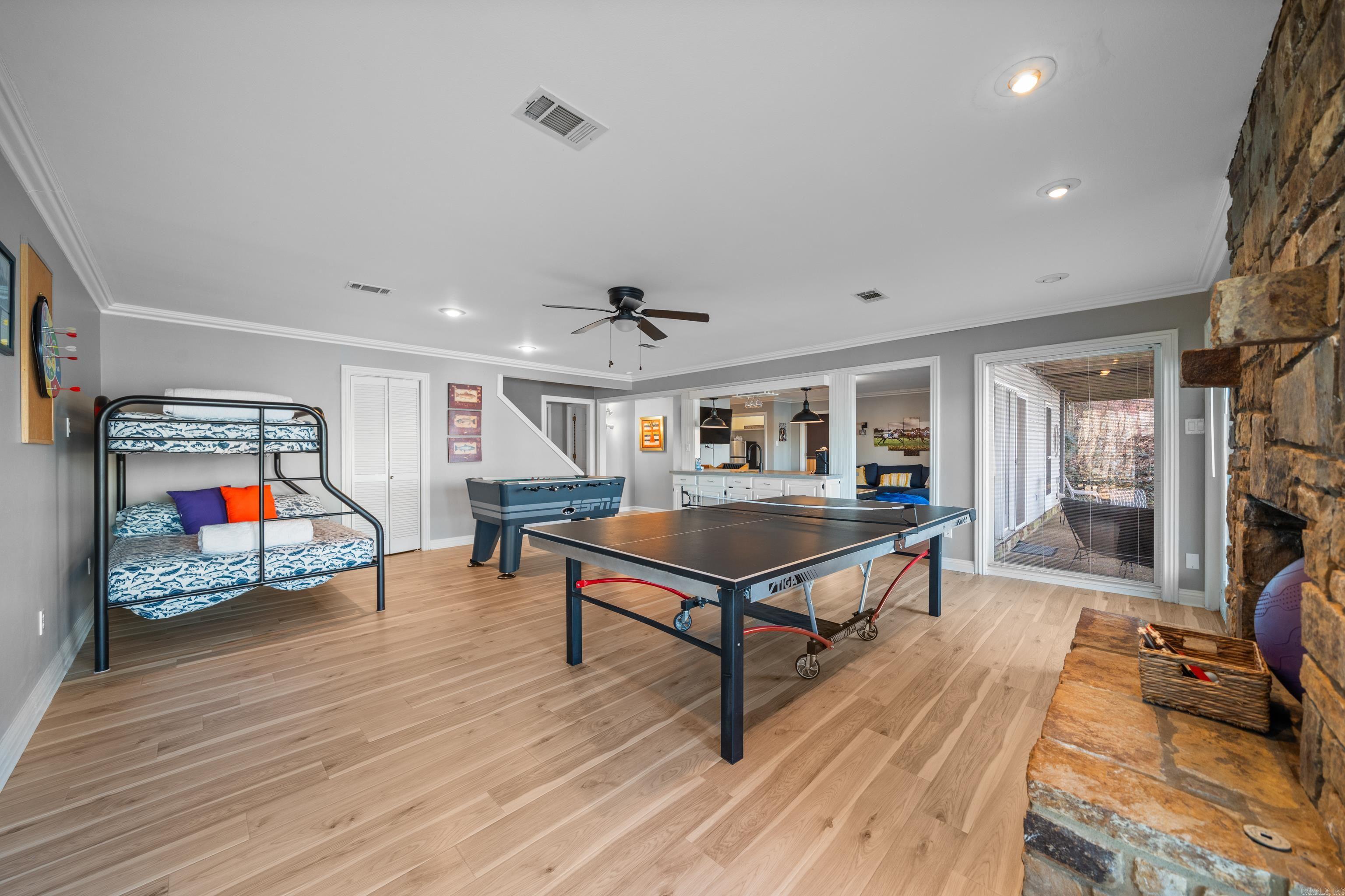 TANGLEWOOD - Residential