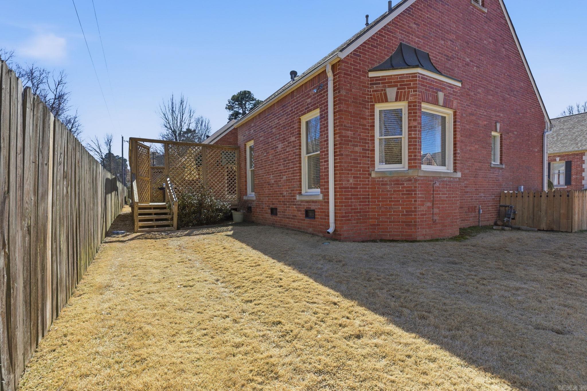 CHELSEA SQUARE - Residential
