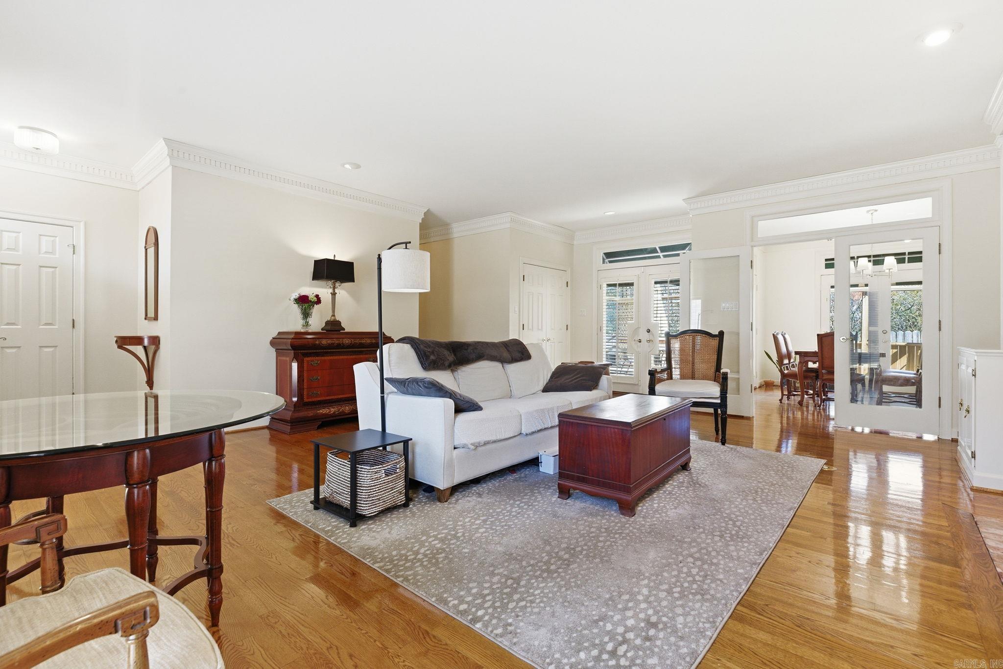 CHELSEA SQUARE - Residential