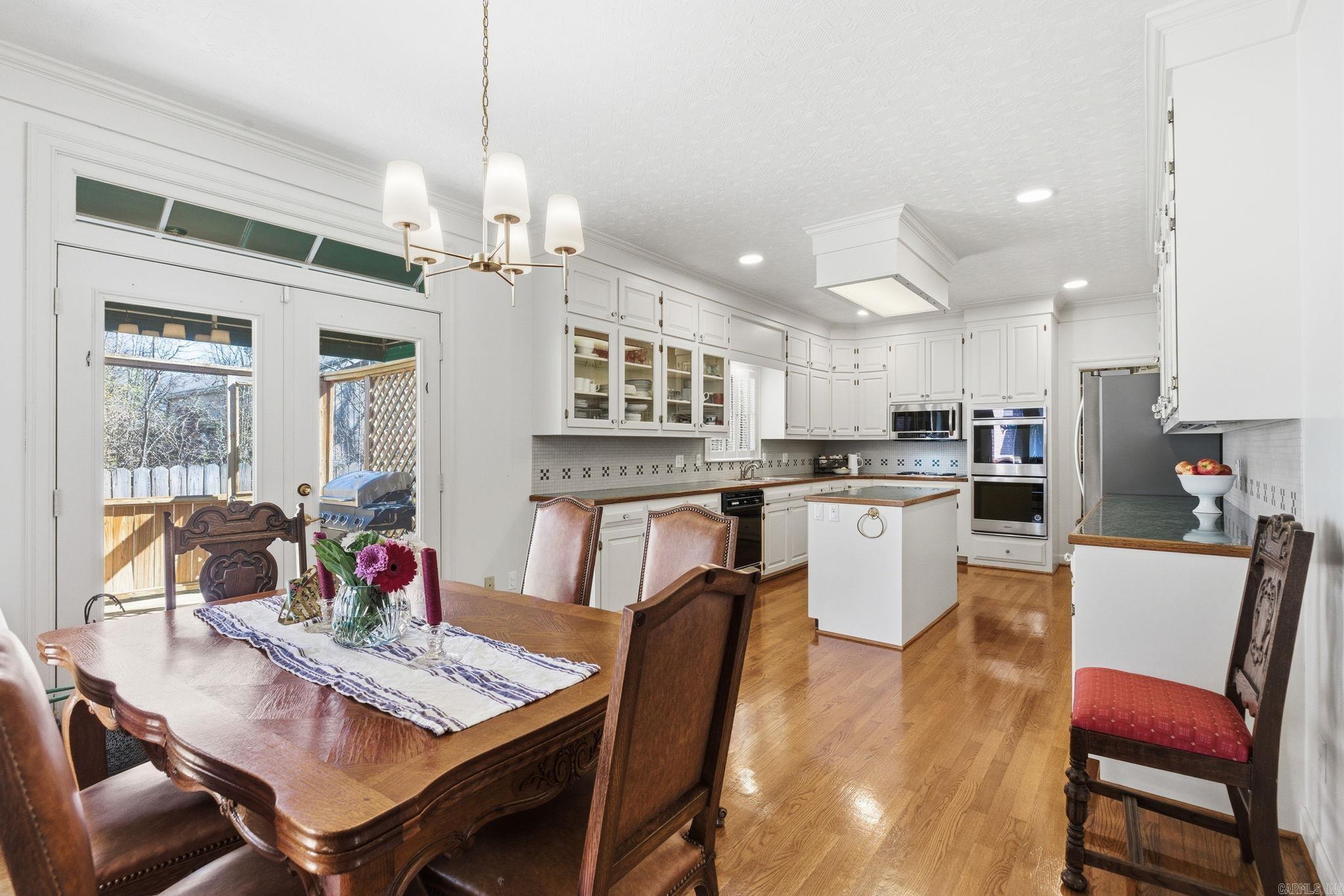 CHELSEA SQUARE - Residential