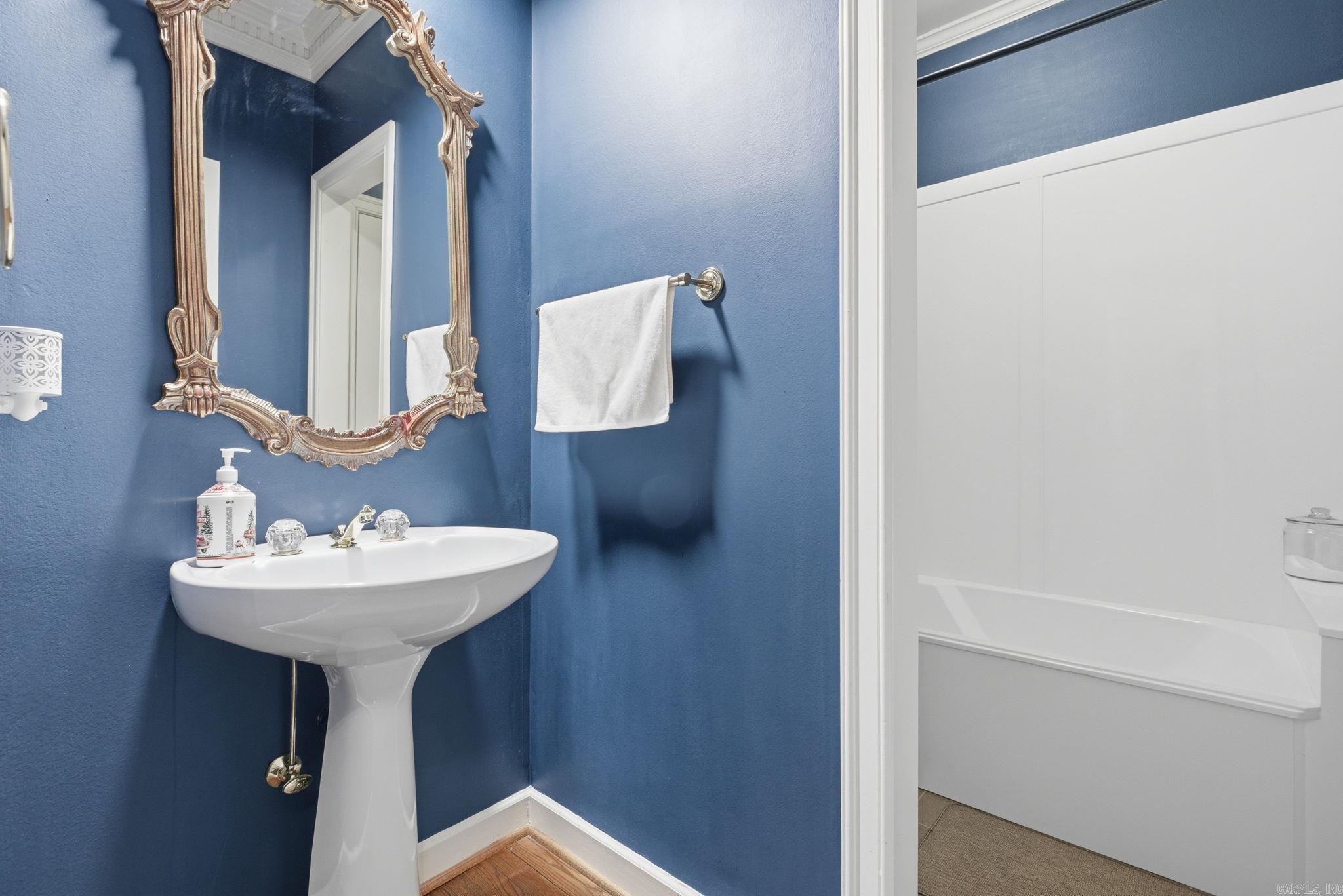 CHELSEA SQUARE - Residential