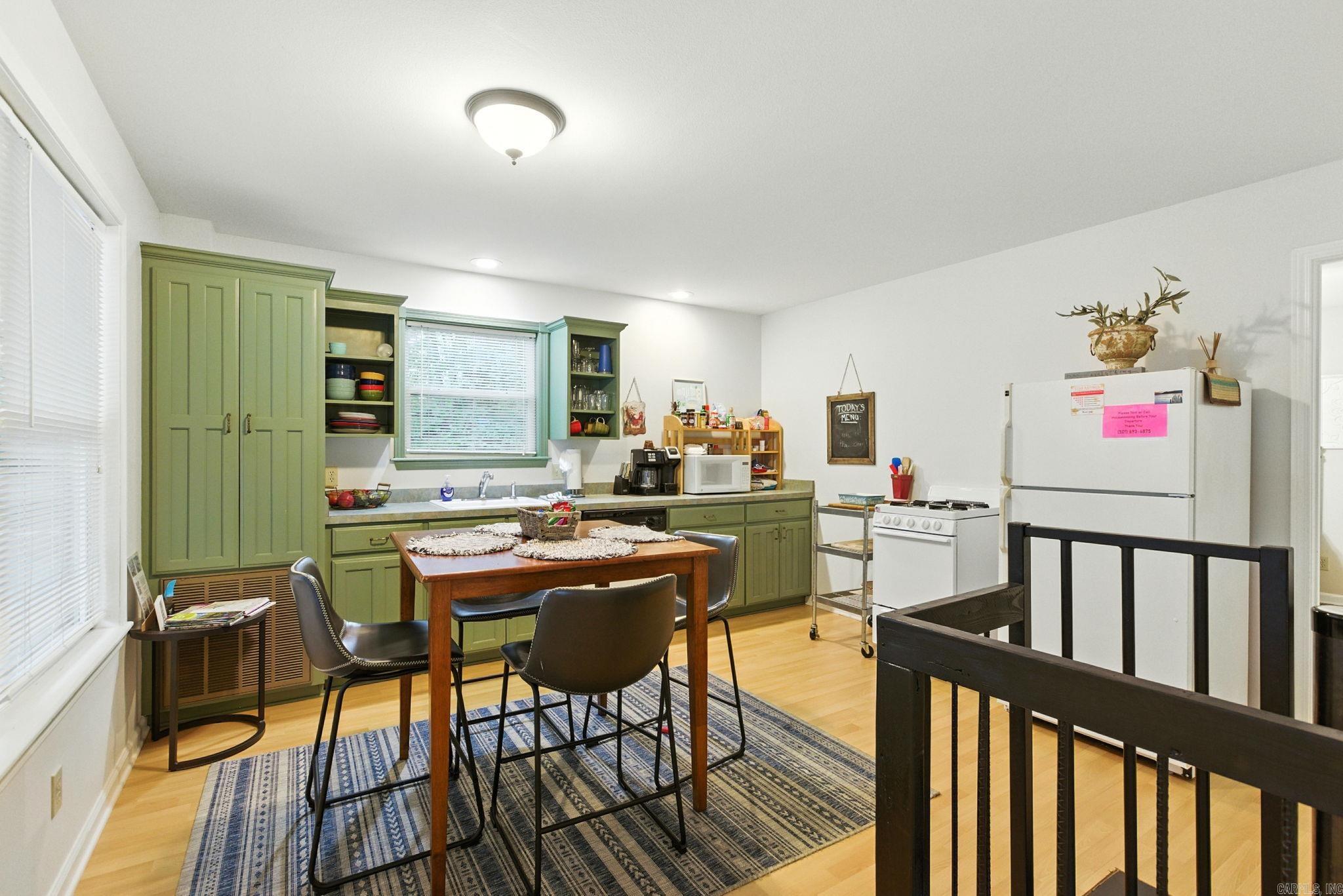 BEACH HAVEN - Residential