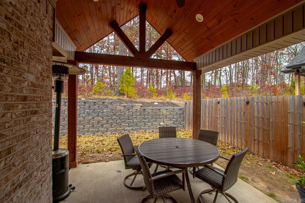 HURRICANE GARDENS - Residential