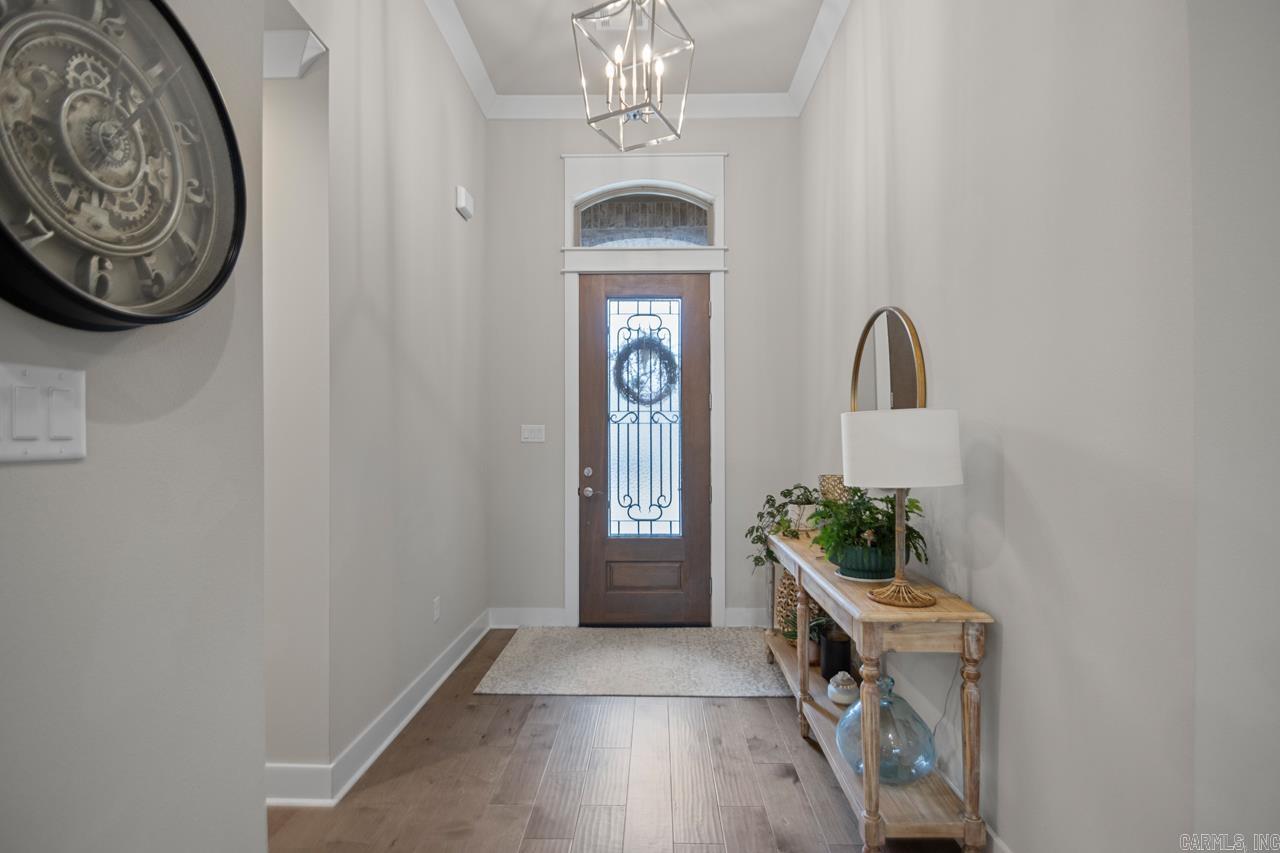 HURRICANE GARDENS - Residential