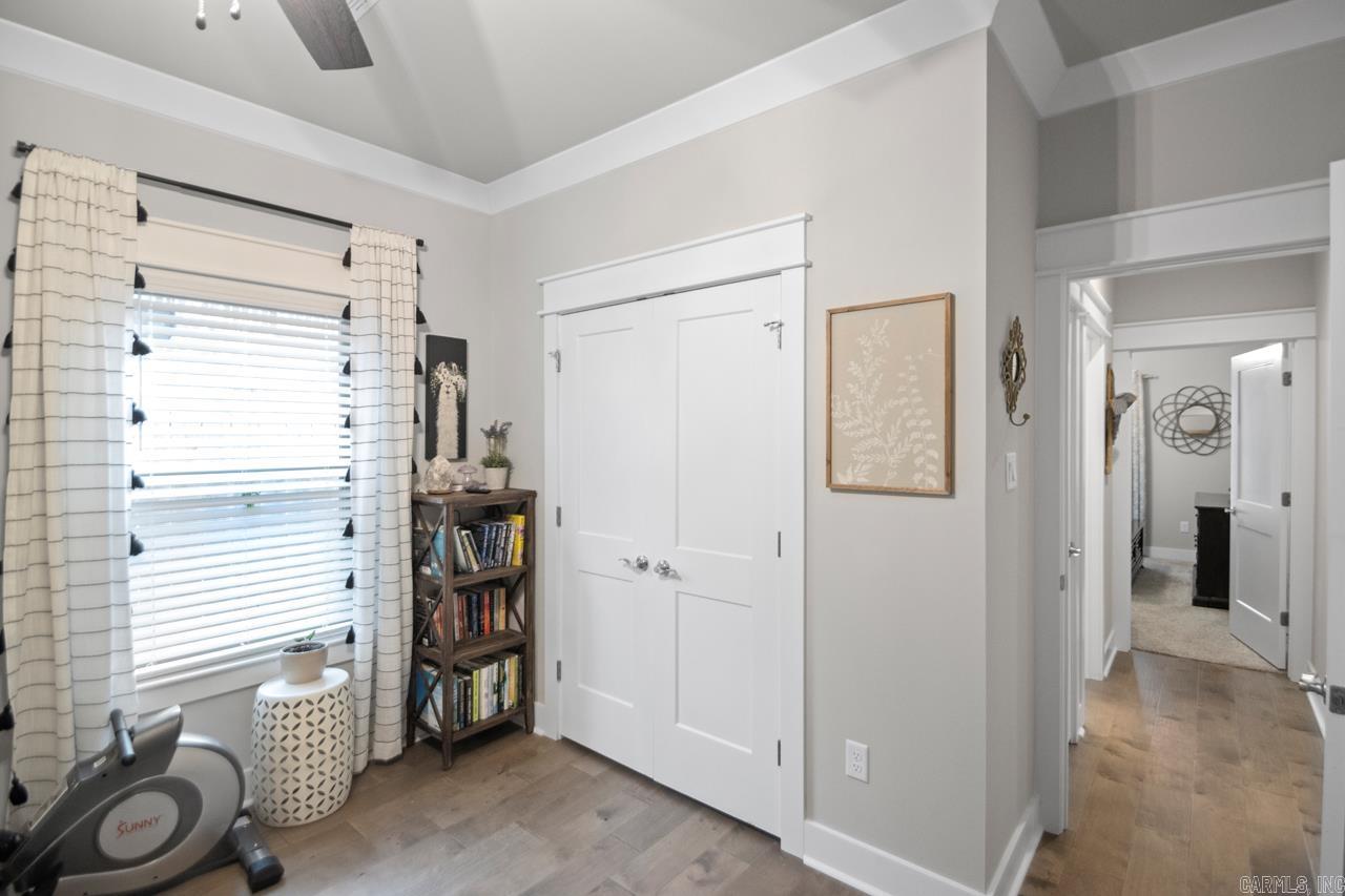 HURRICANE GARDENS - Residential