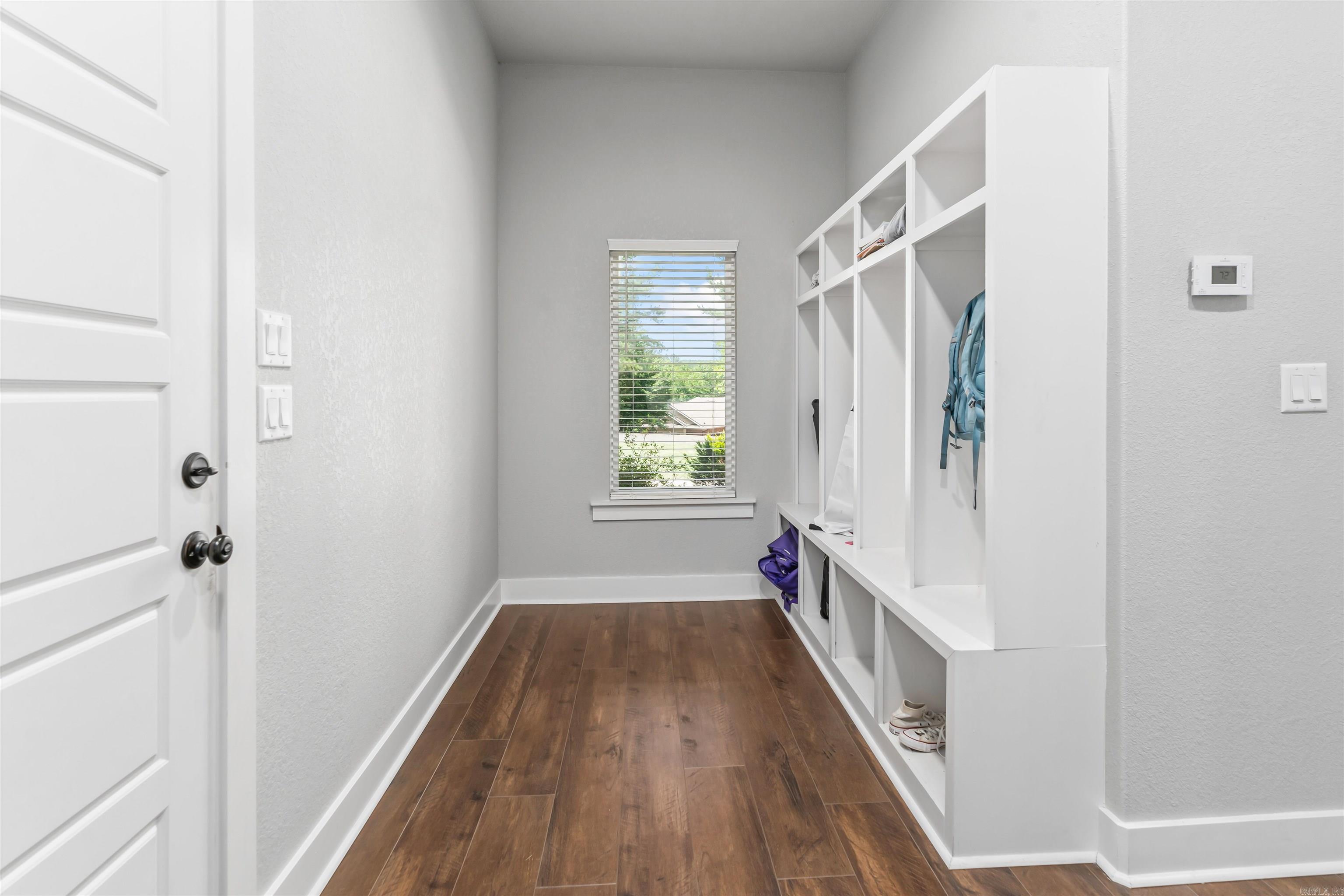 ISABELLA - Residential