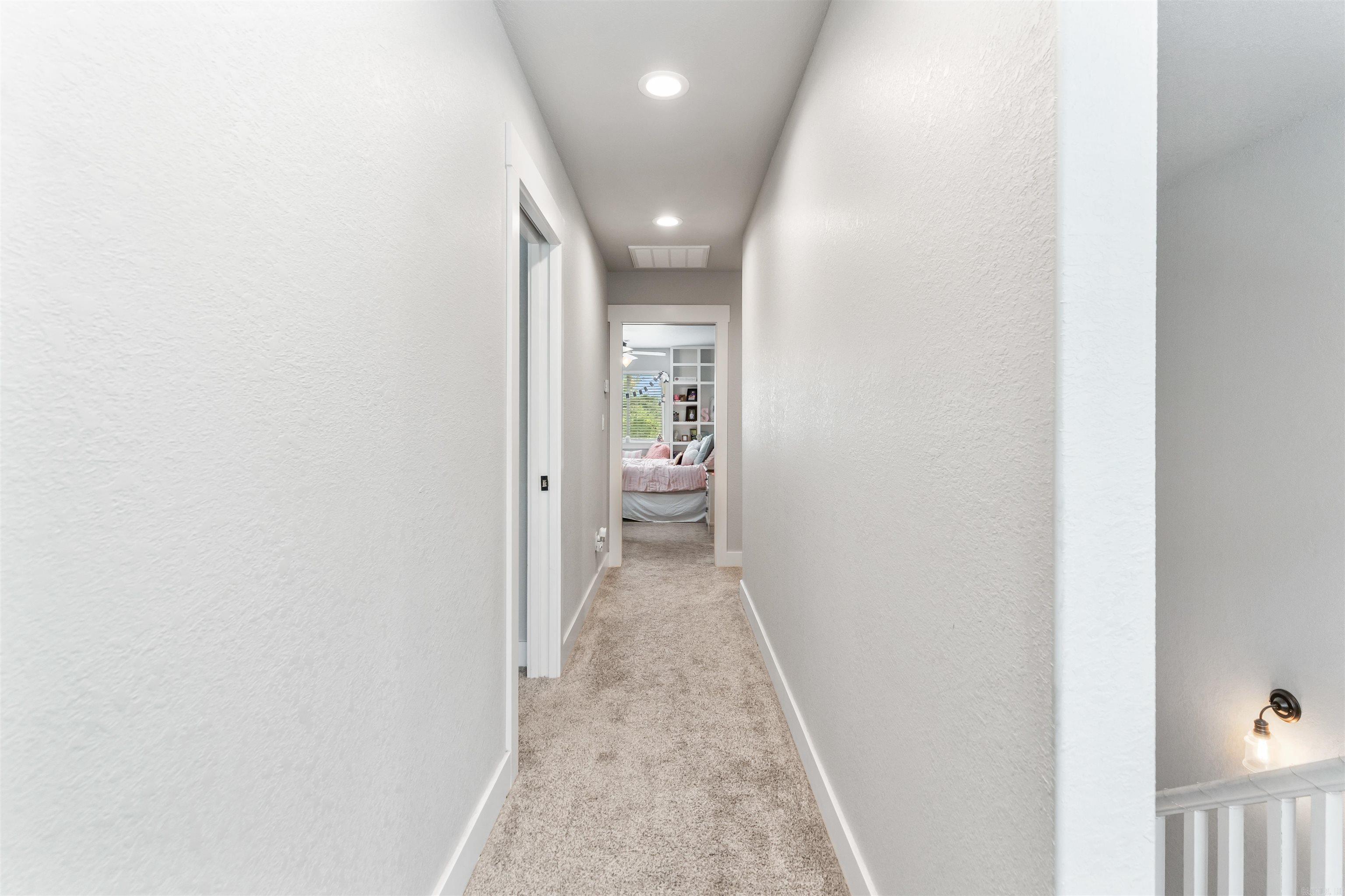 ISABELLA - Residential