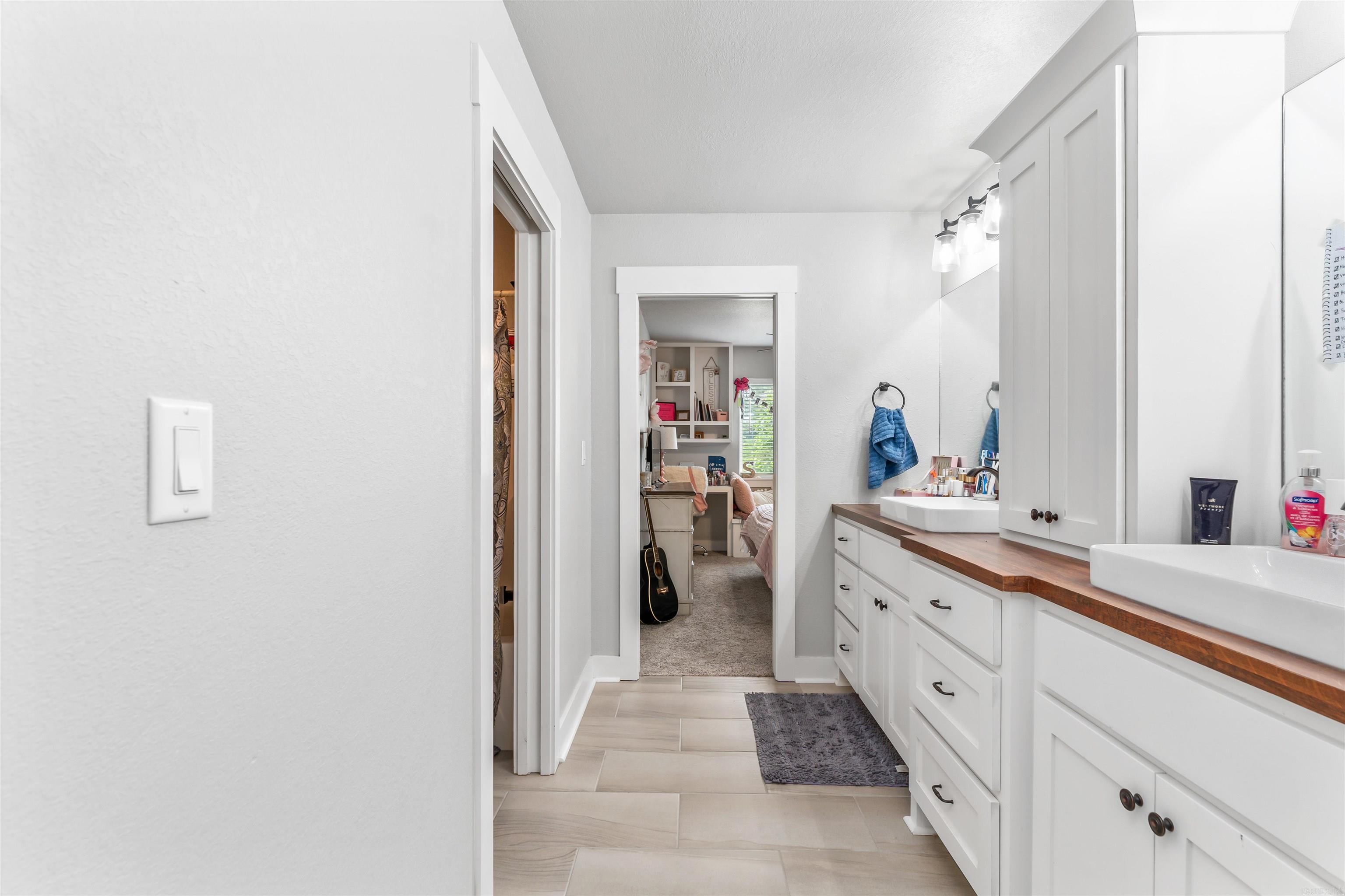 ISABELLA - Residential