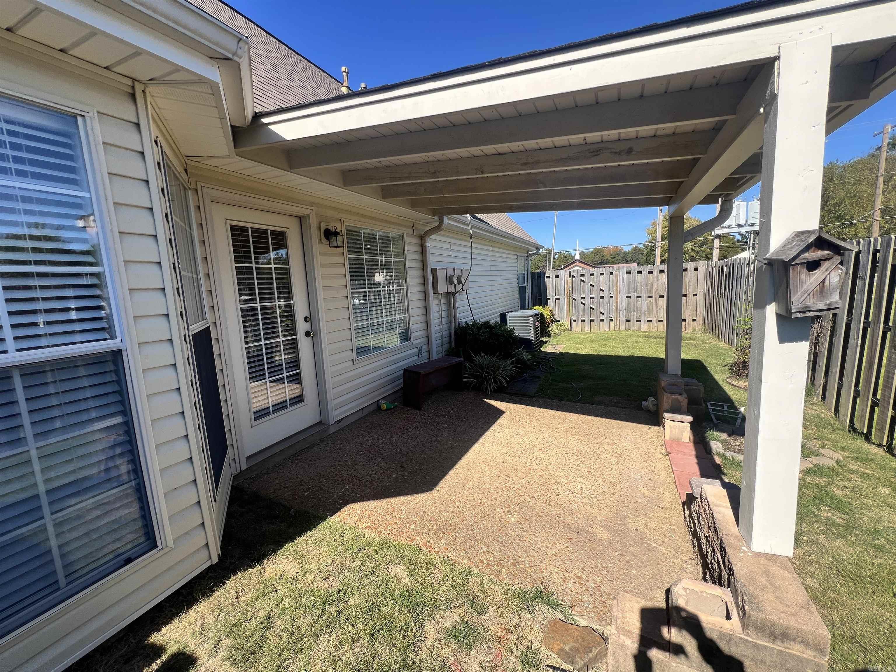 COUNTRY SQUIRE ADD - Residential