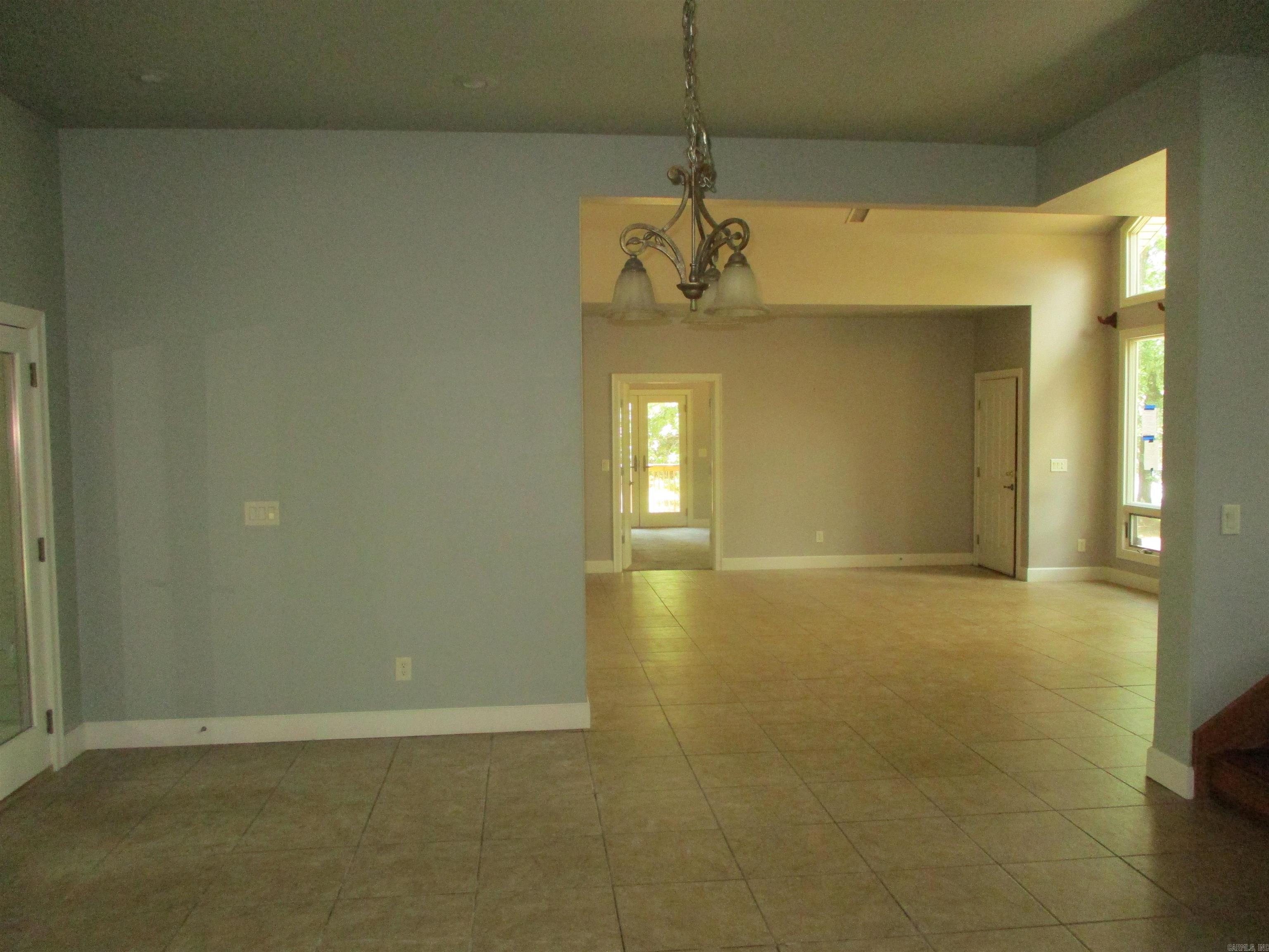 EAGLE RIDGE - Residential