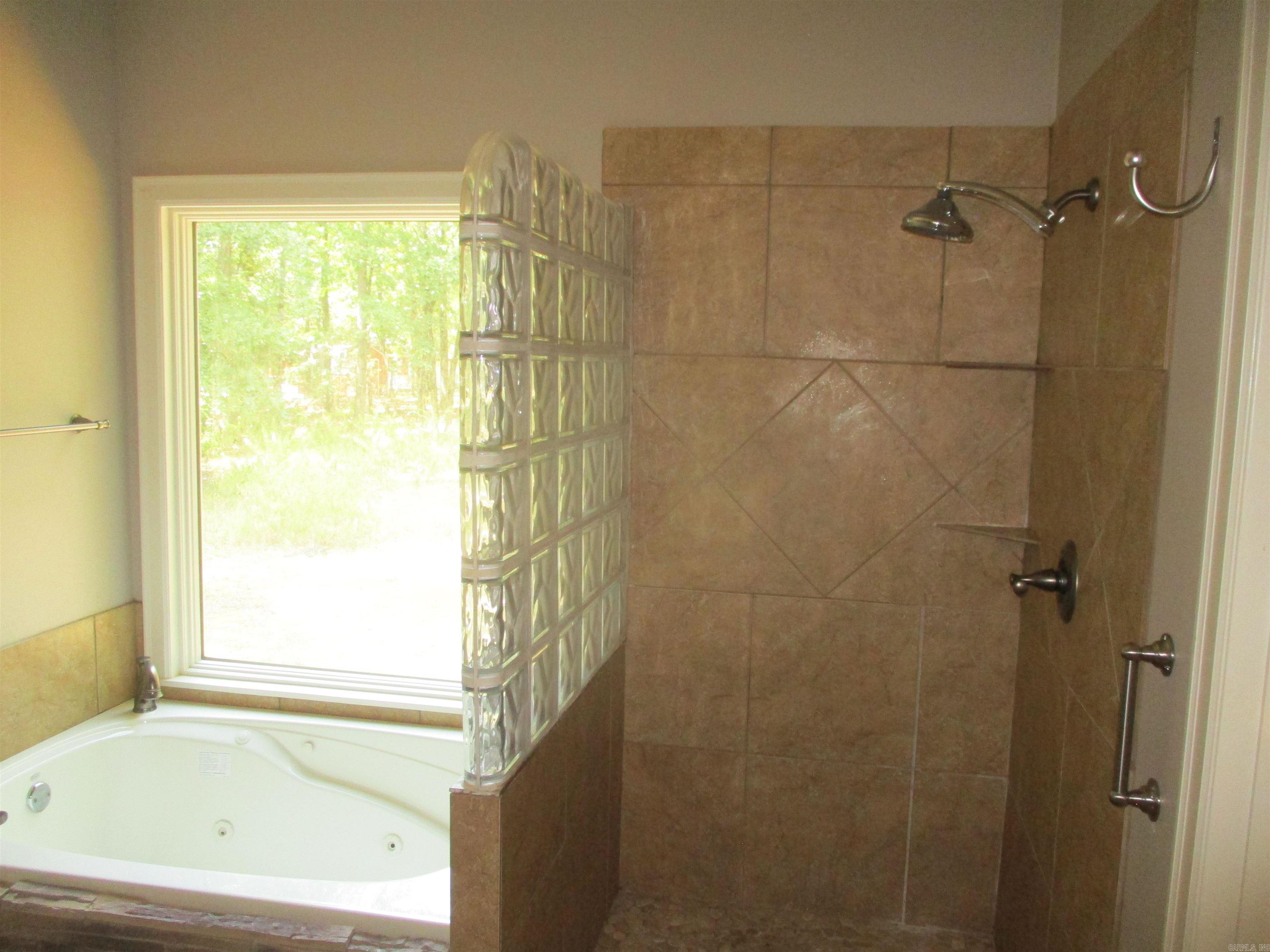 EAGLE RIDGE - Residential