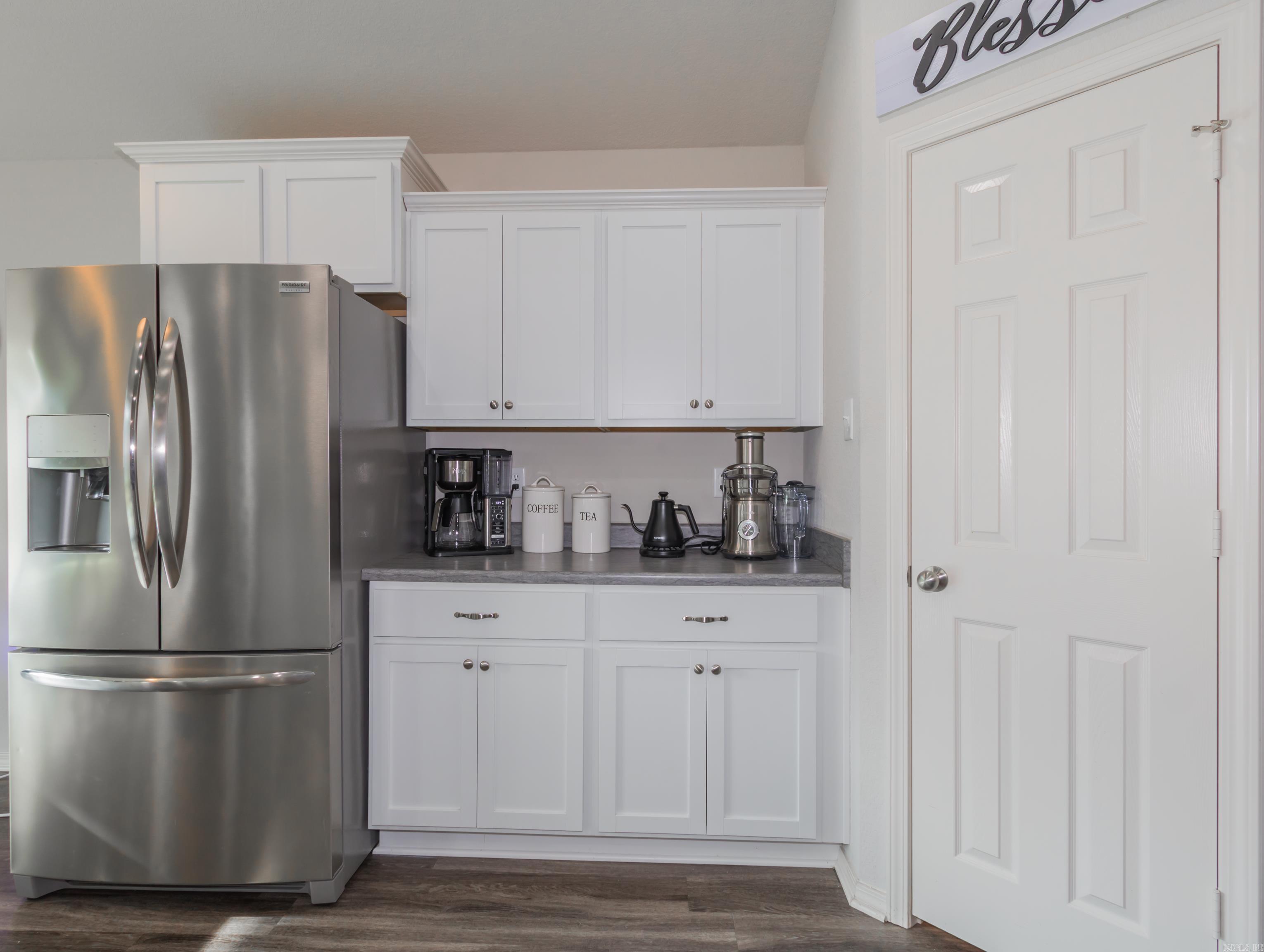 MEADOWS EDGE - Residential