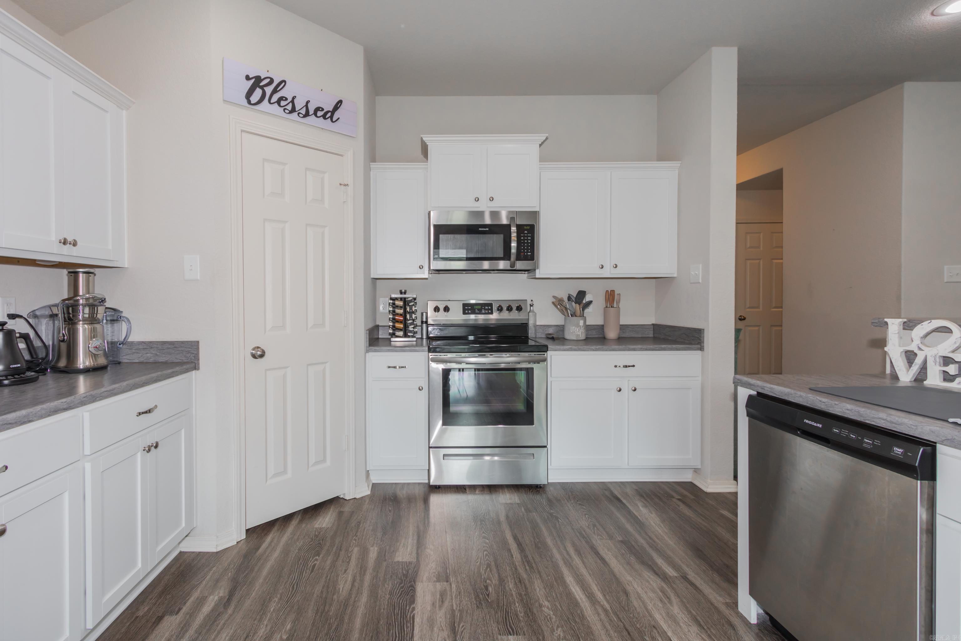 MEADOWS EDGE - Residential