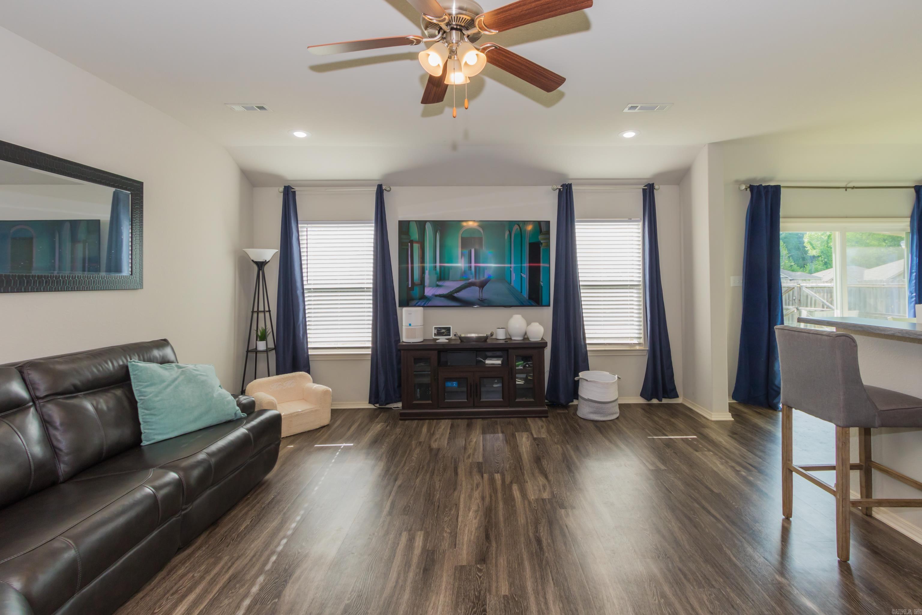 MEADOWS EDGE - Residential