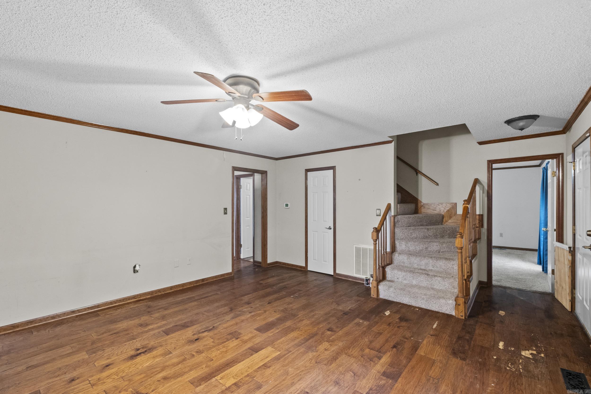 CHARLESTOWNE - Residential
