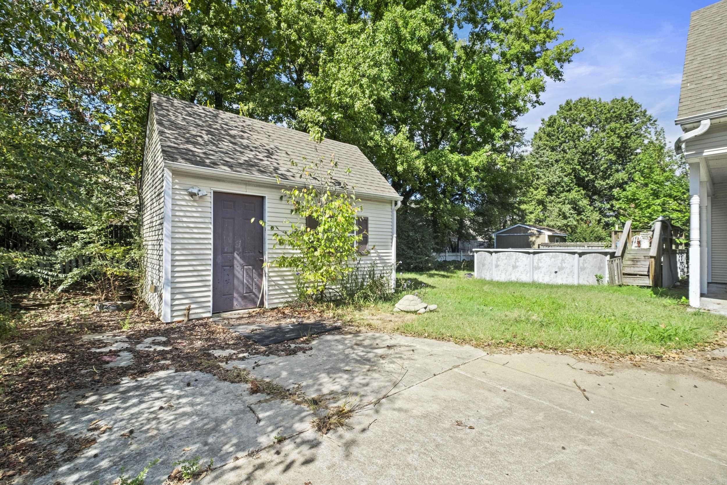 CHARLESTOWNE - Residential