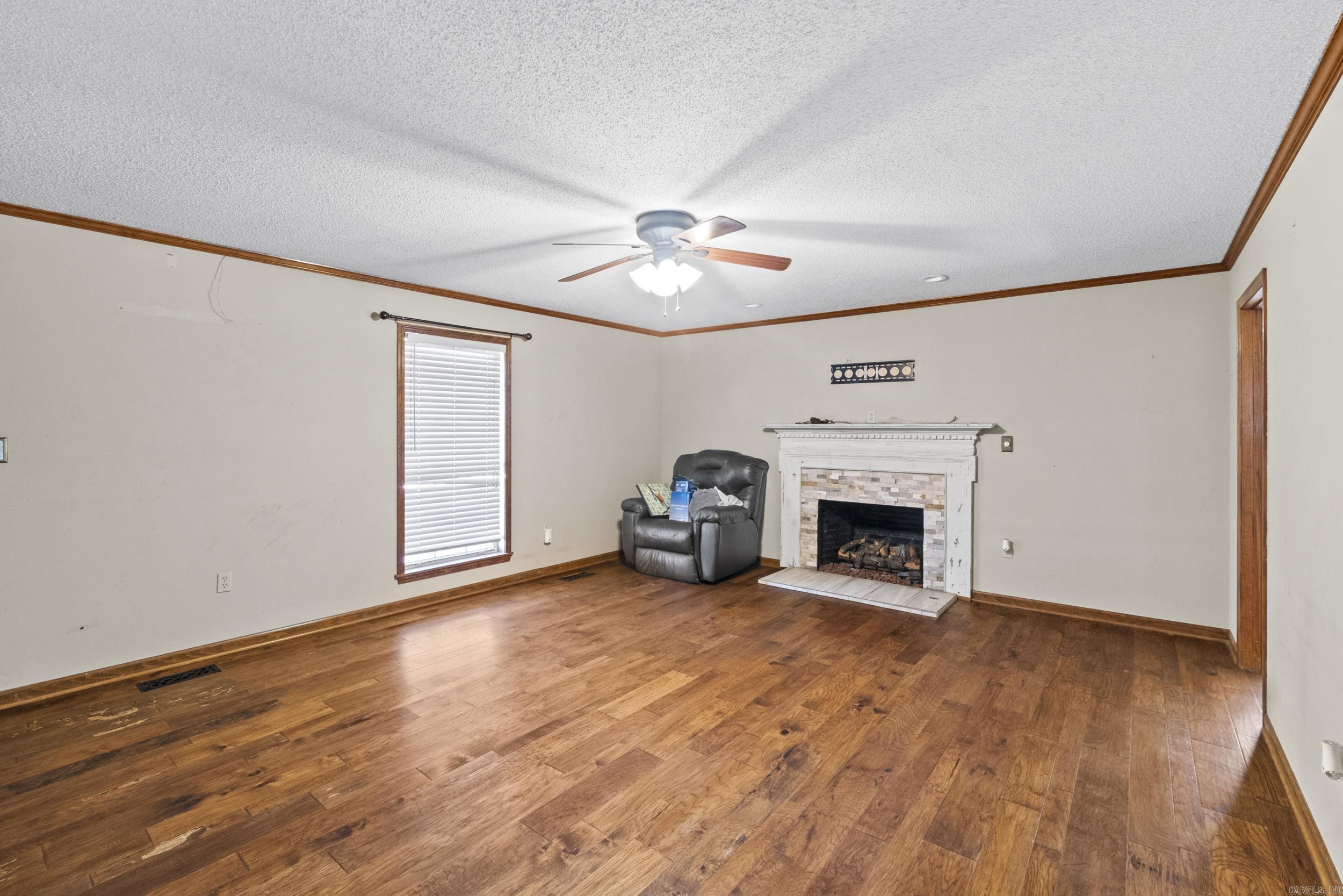 CHARLESTOWNE - Residential