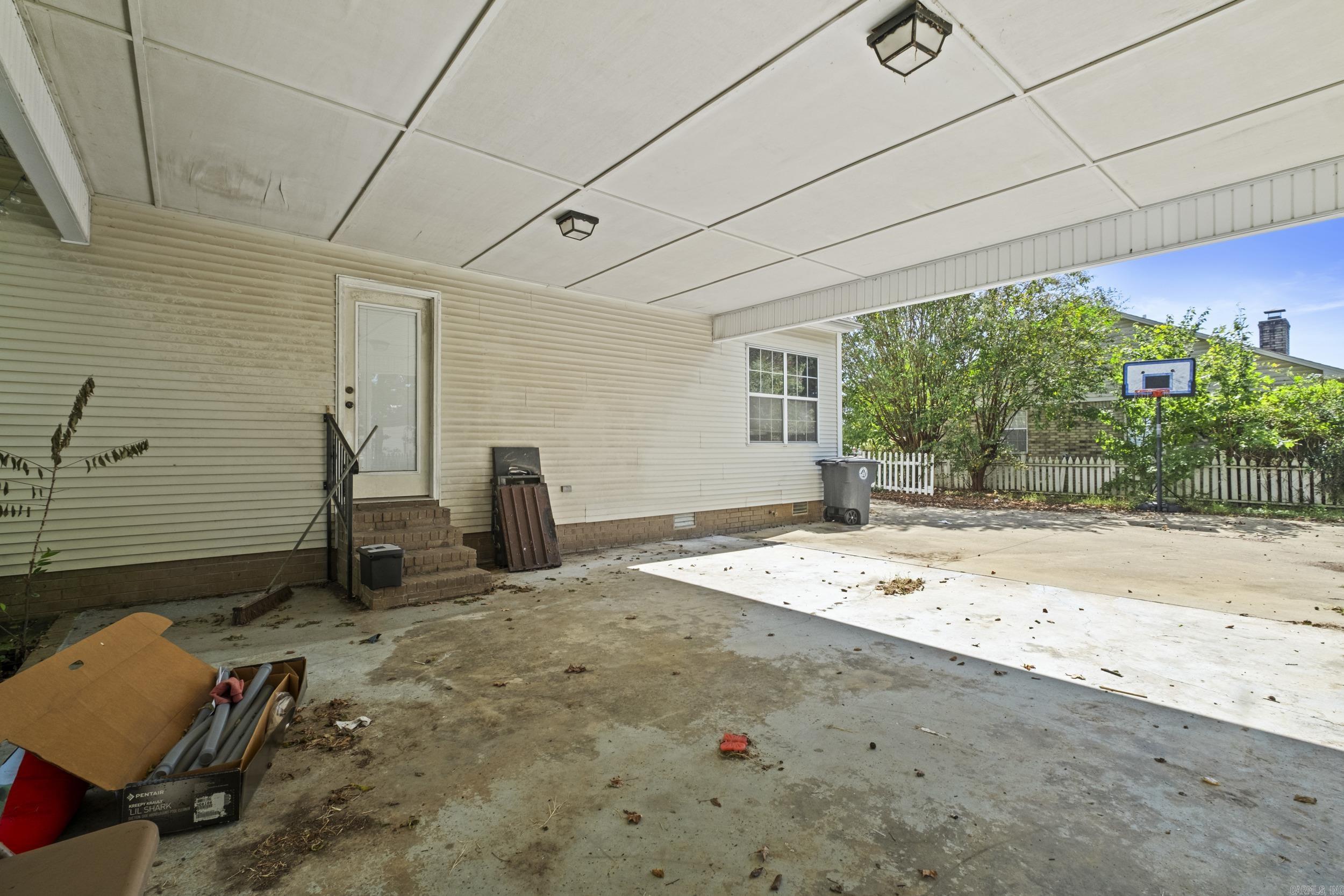 CHARLESTOWNE - Residential